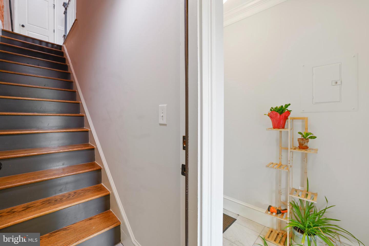 1732 Bay St SE #1