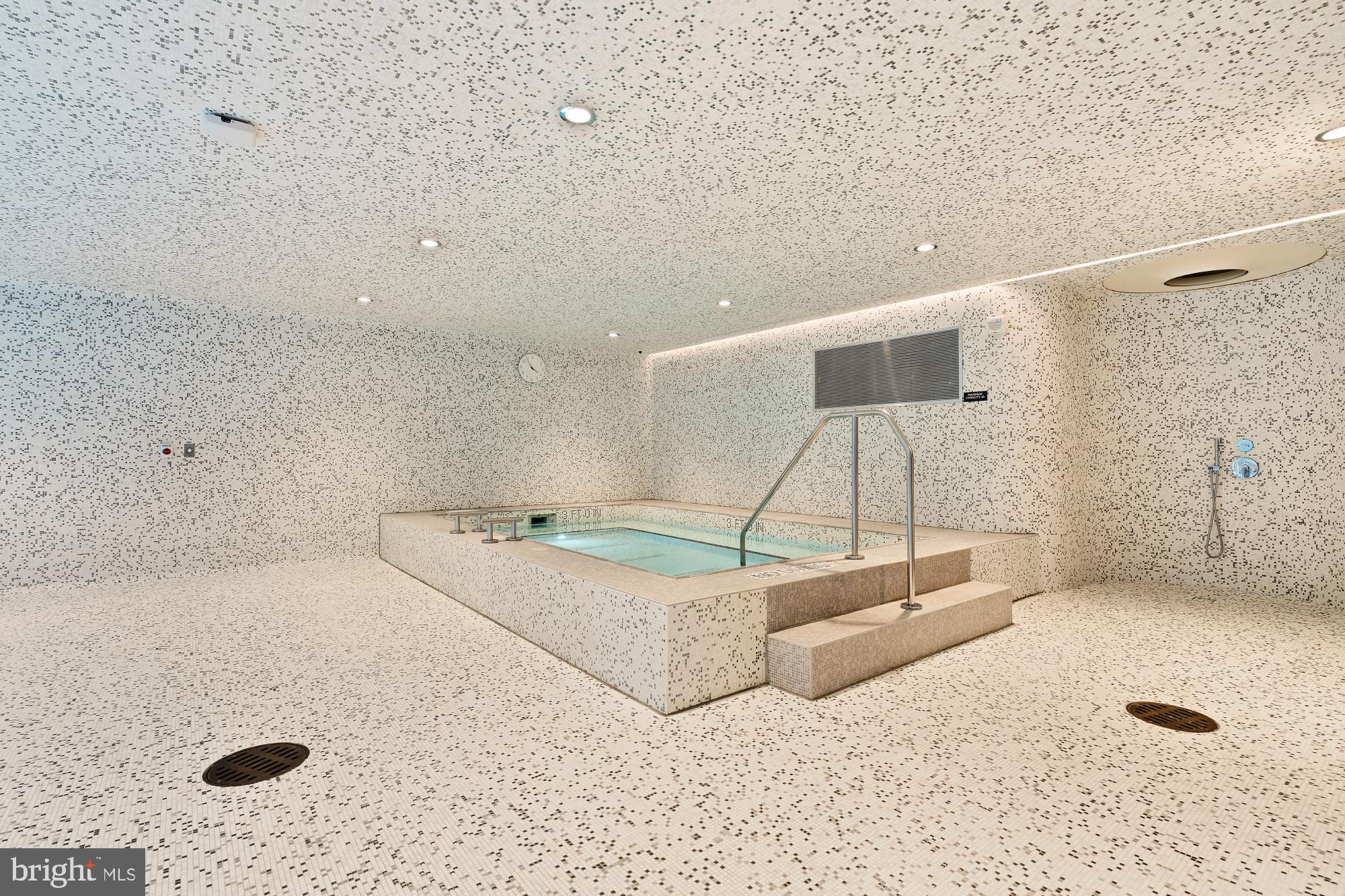 601 WHARF ST SW #804