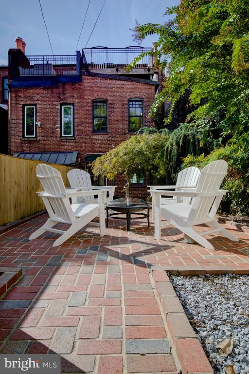 632 C STREET NE