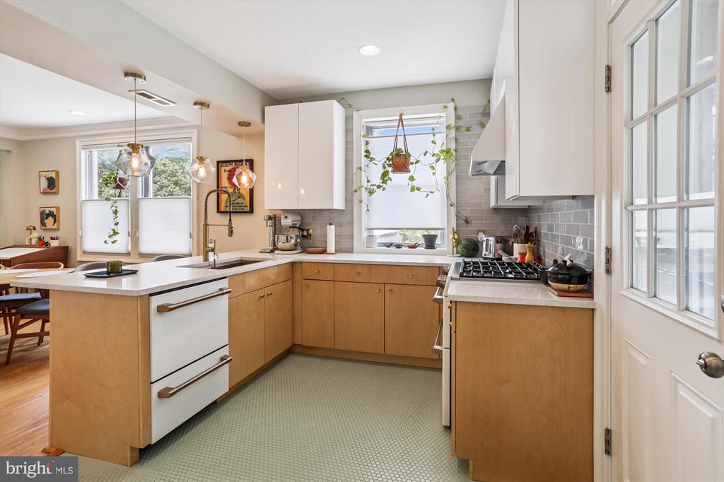 312 PEABODY STREET NW
