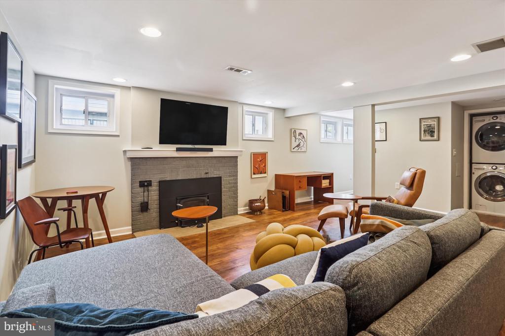 312 PEABODY STREET NW