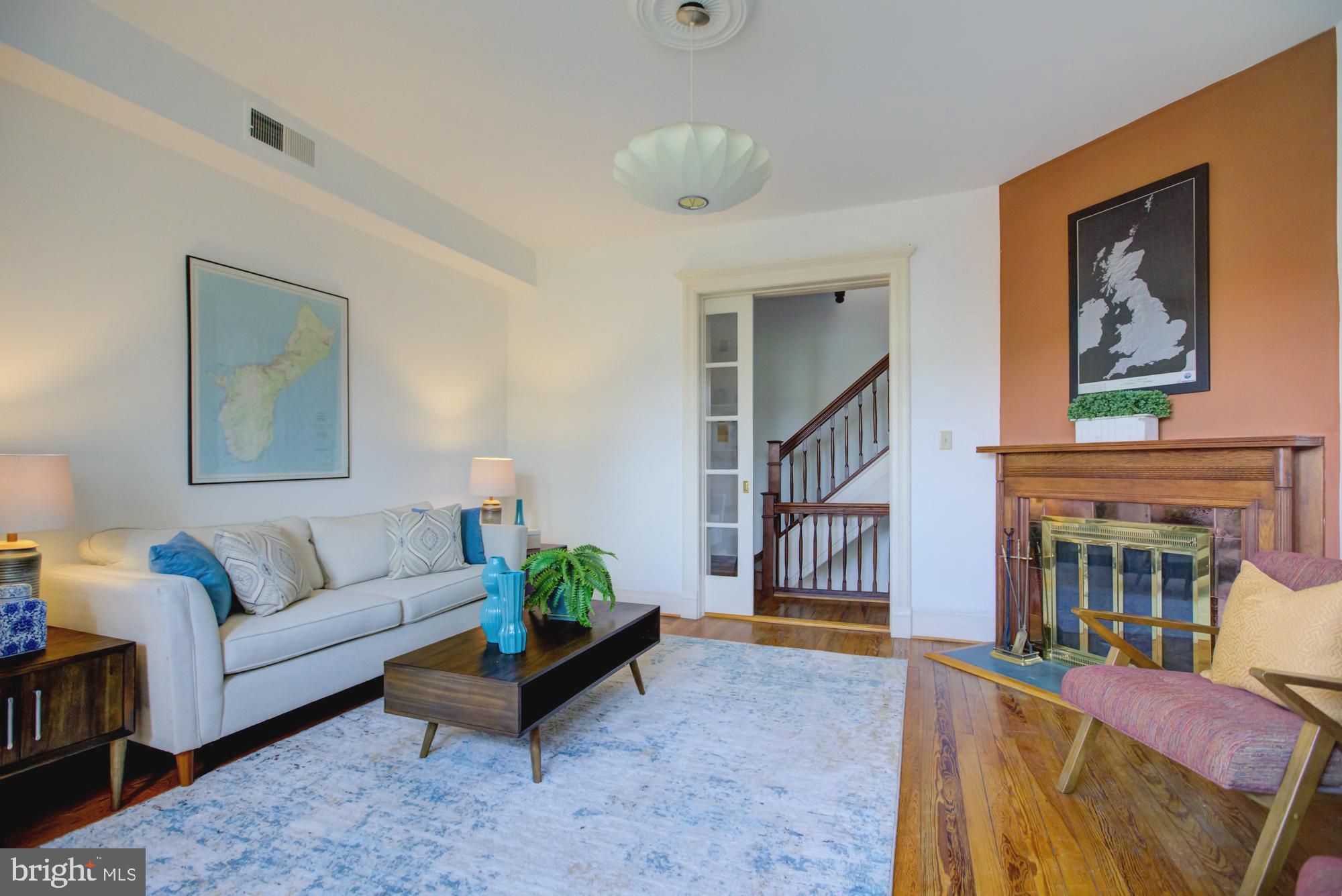 136 E STREET SE