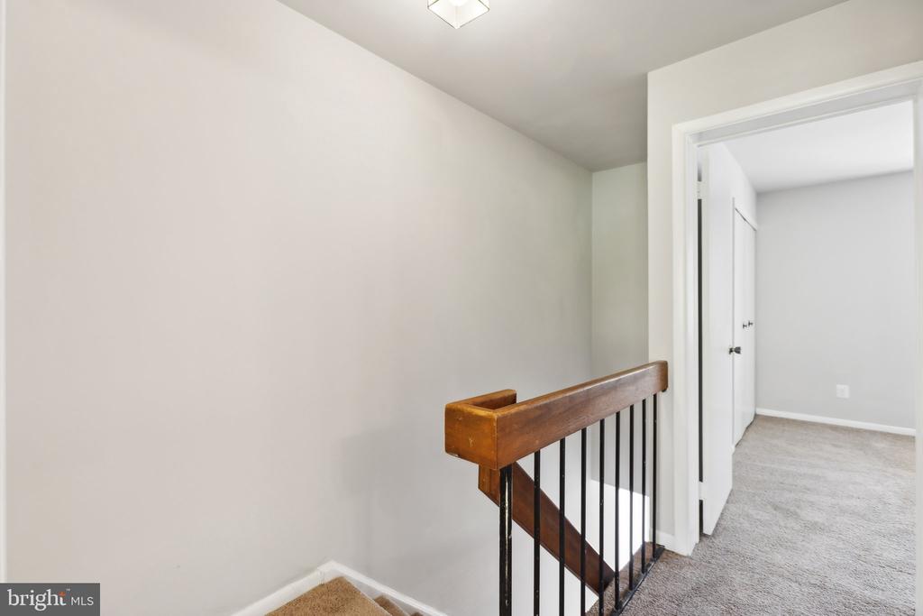 3115 HAWTHORNE DRIVE NE 3115