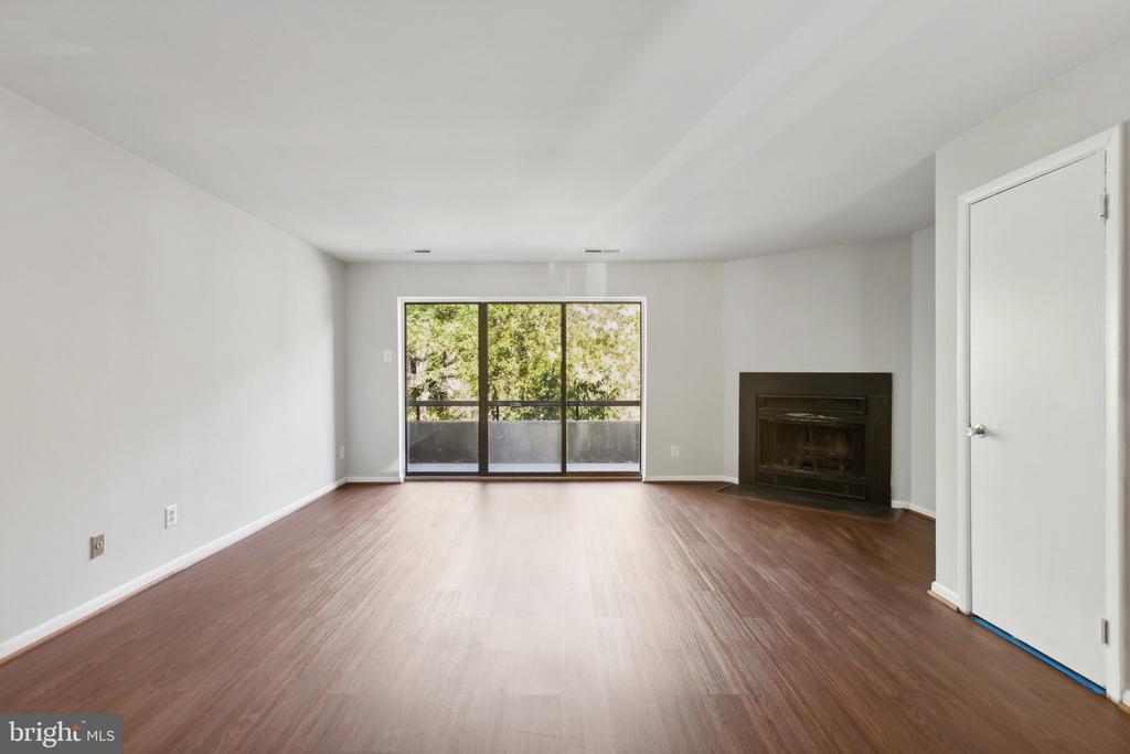 3115 HAWTHORNE DRIVE NE 3115
