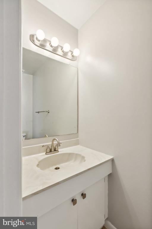 3115 HAWTHORNE DRIVE NE 3115