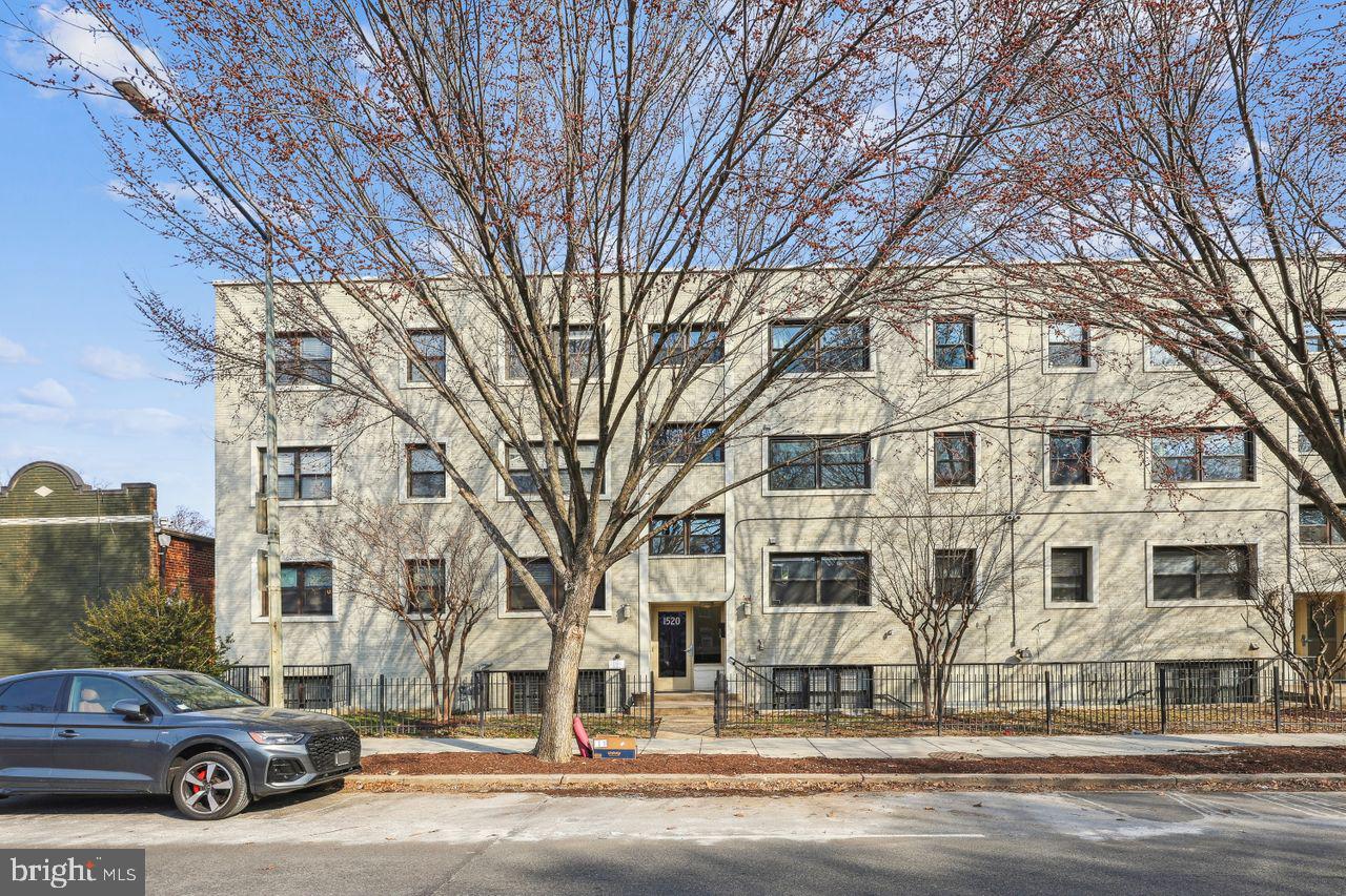 1520 INDEPENDENCE AVENUE SE 202