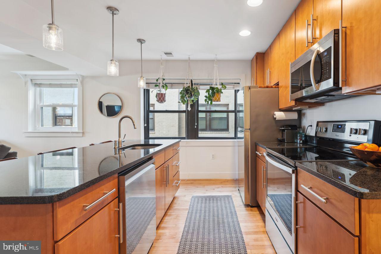 1520 INDEPENDENCE AVENUE SE 202