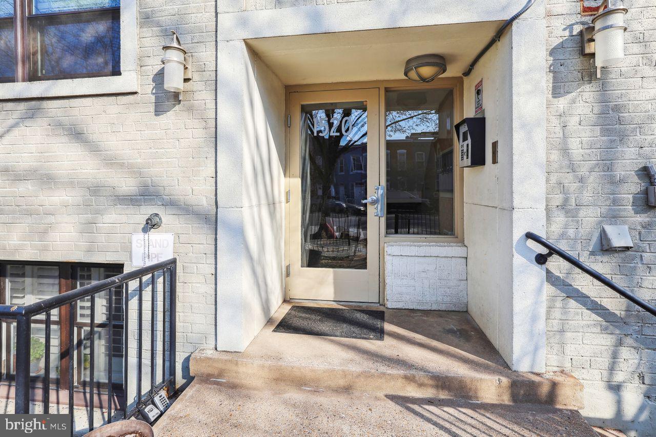1520 INDEPENDENCE AVENUE SE 202