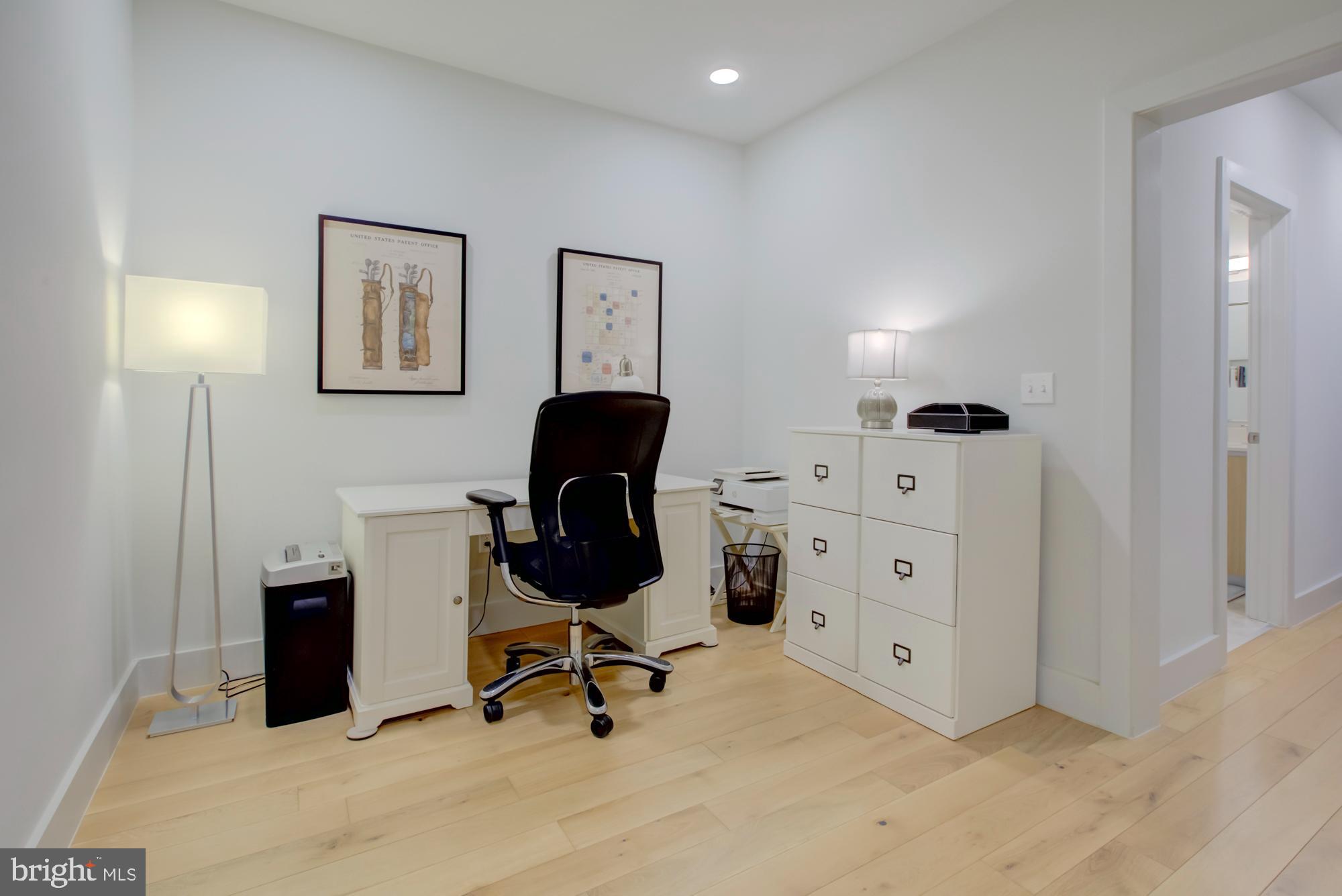 1309 E STREET SE 12