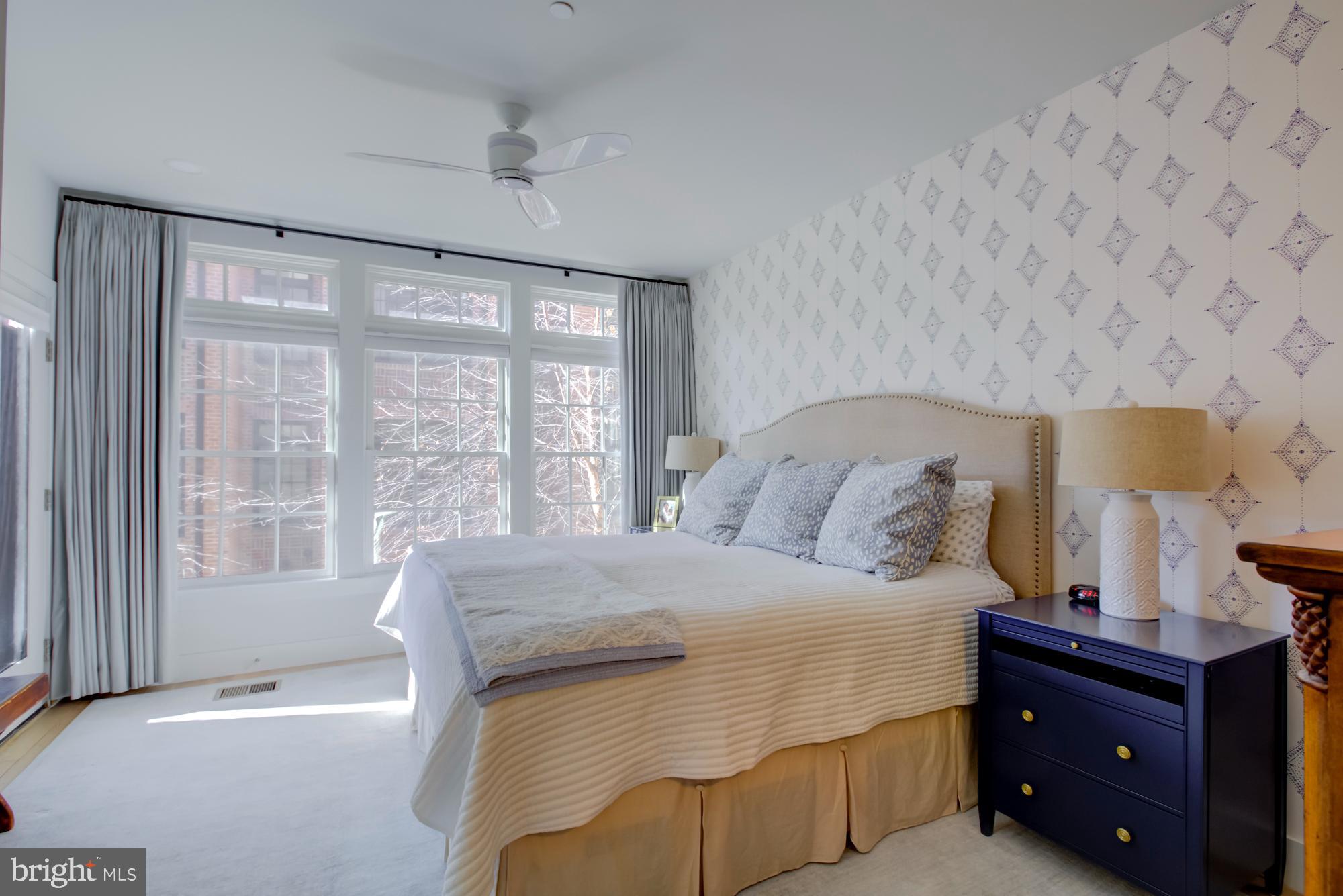 1309 E STREET SE 12