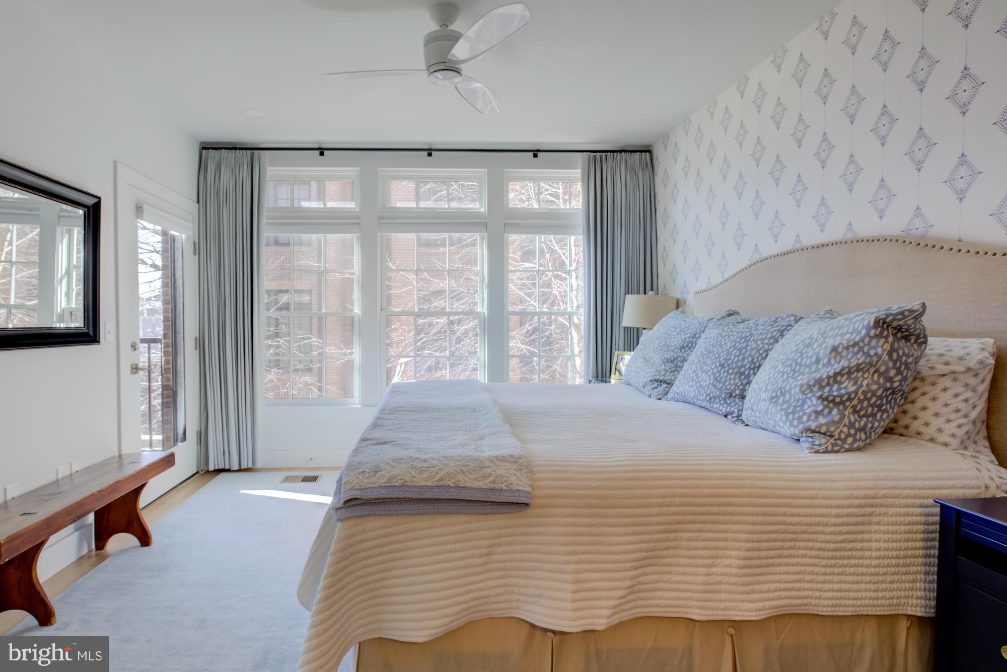 1309 E STREET SE 12