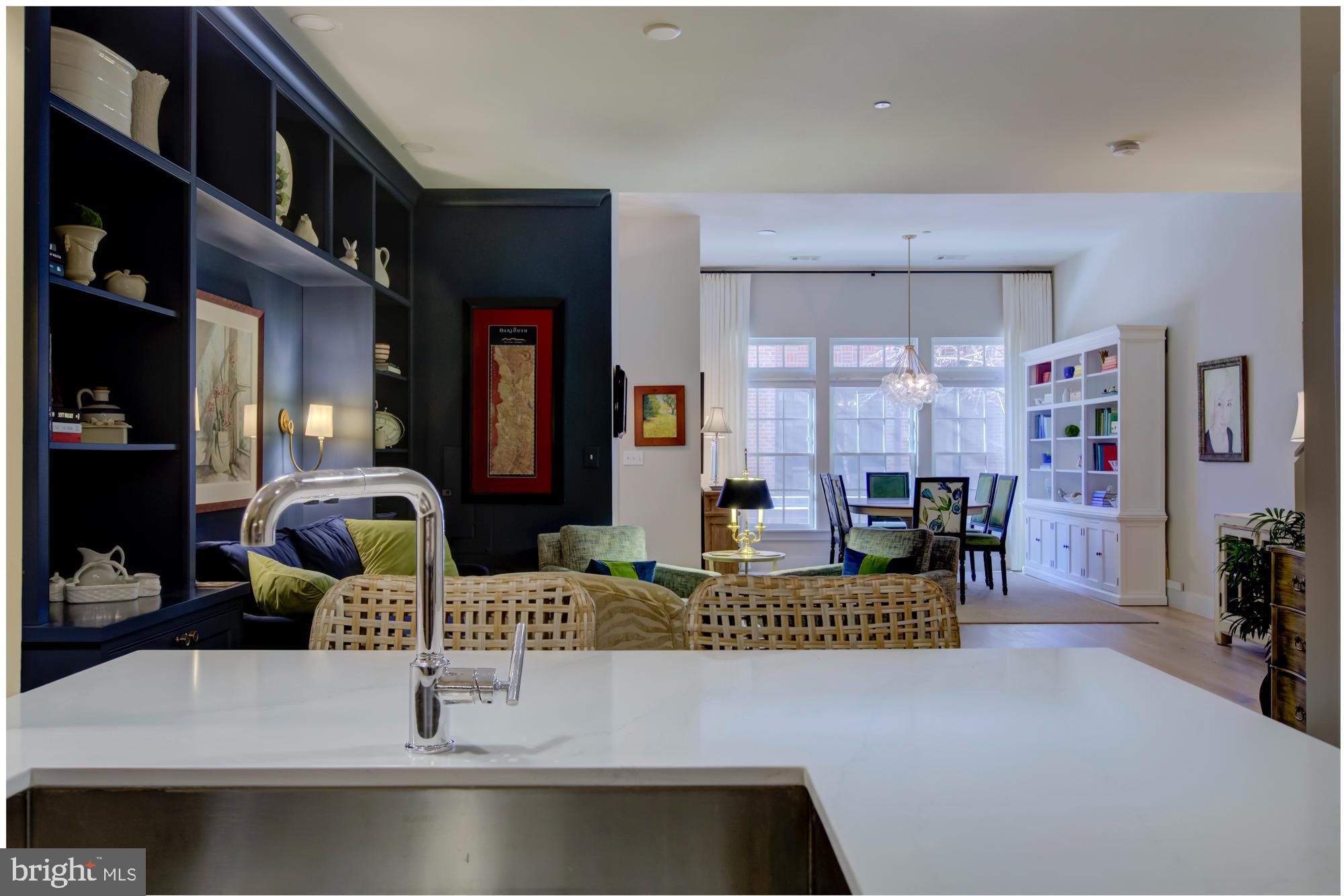 1309 E STREET SE 12