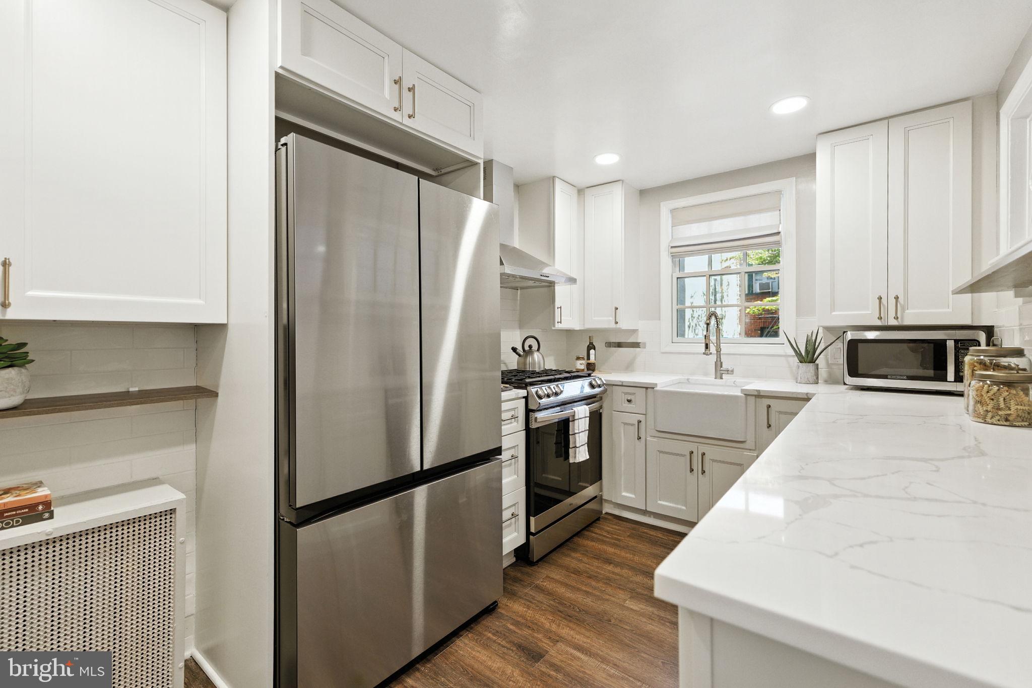 23 6TH STREET NE
