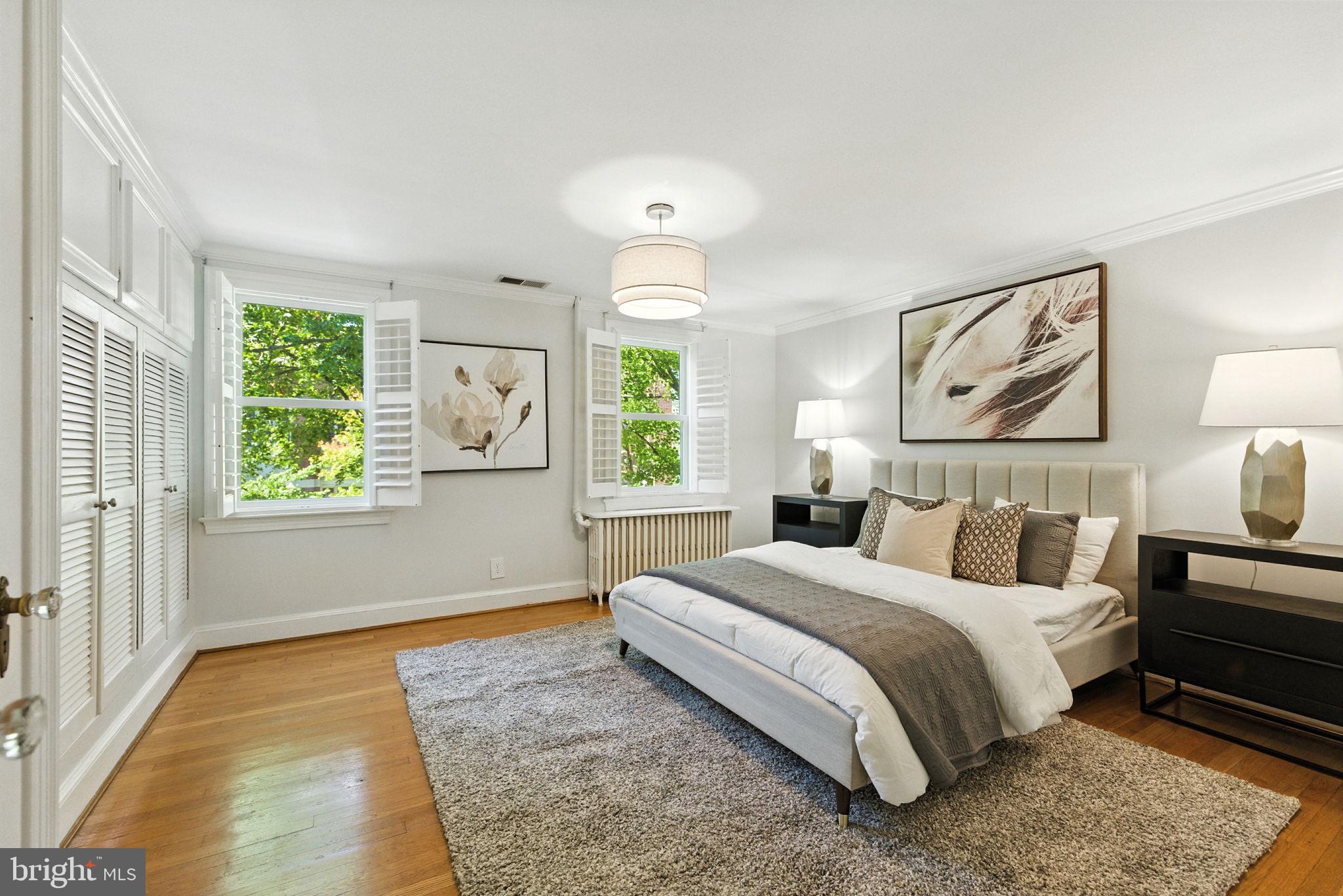 23 6TH STREET NE