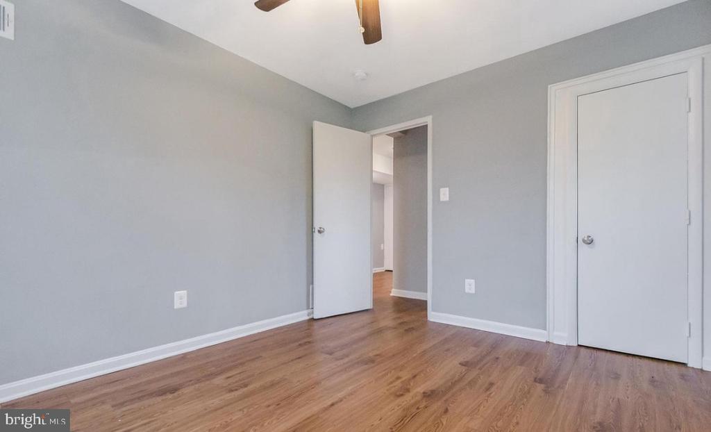 3366 BROTHERS PLACE SE 6