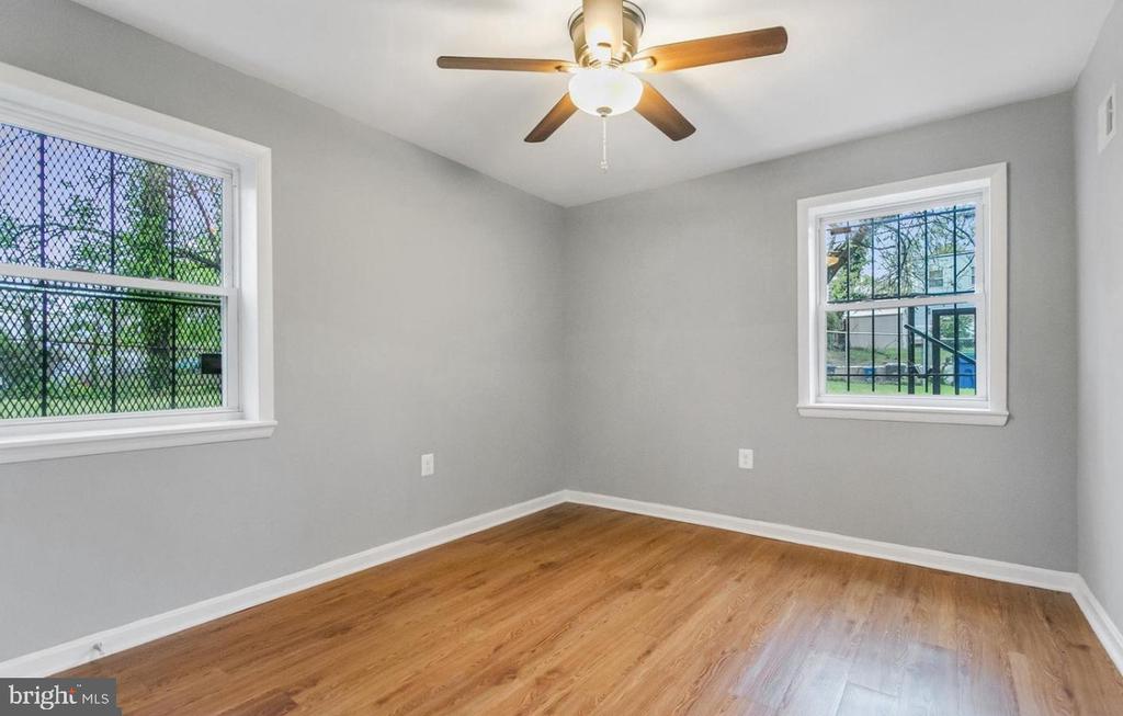 3366 BROTHERS PLACE SE 6