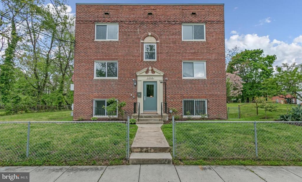 3366 BROTHERS PLACE SE 6