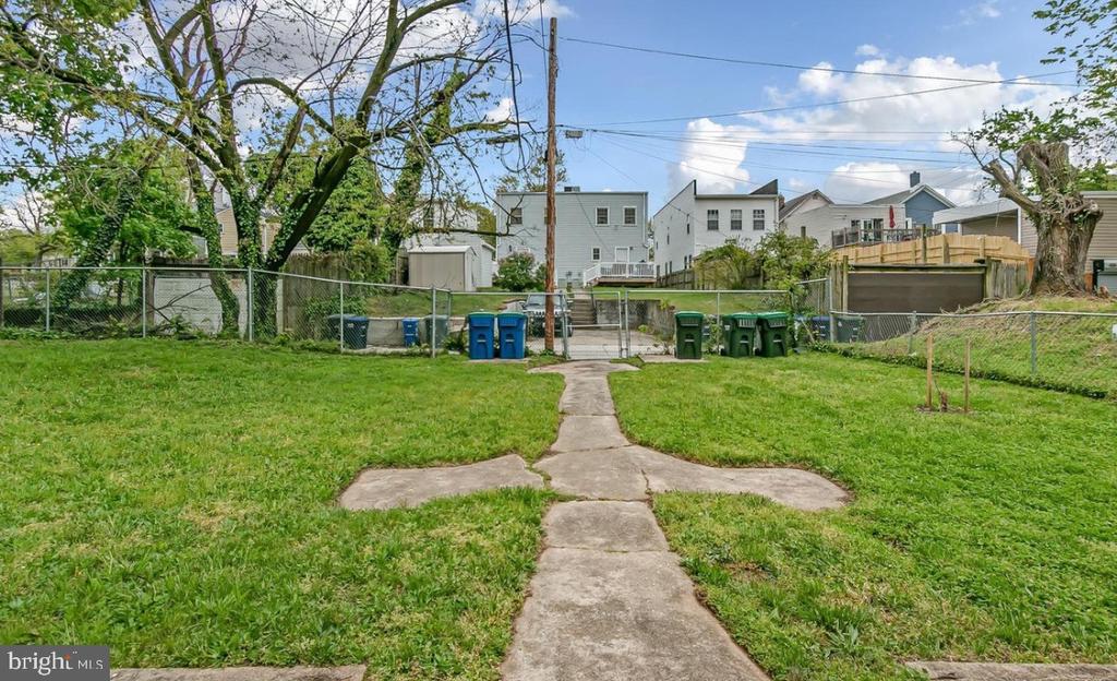 3366 BROTHERS PLACE SE 6
