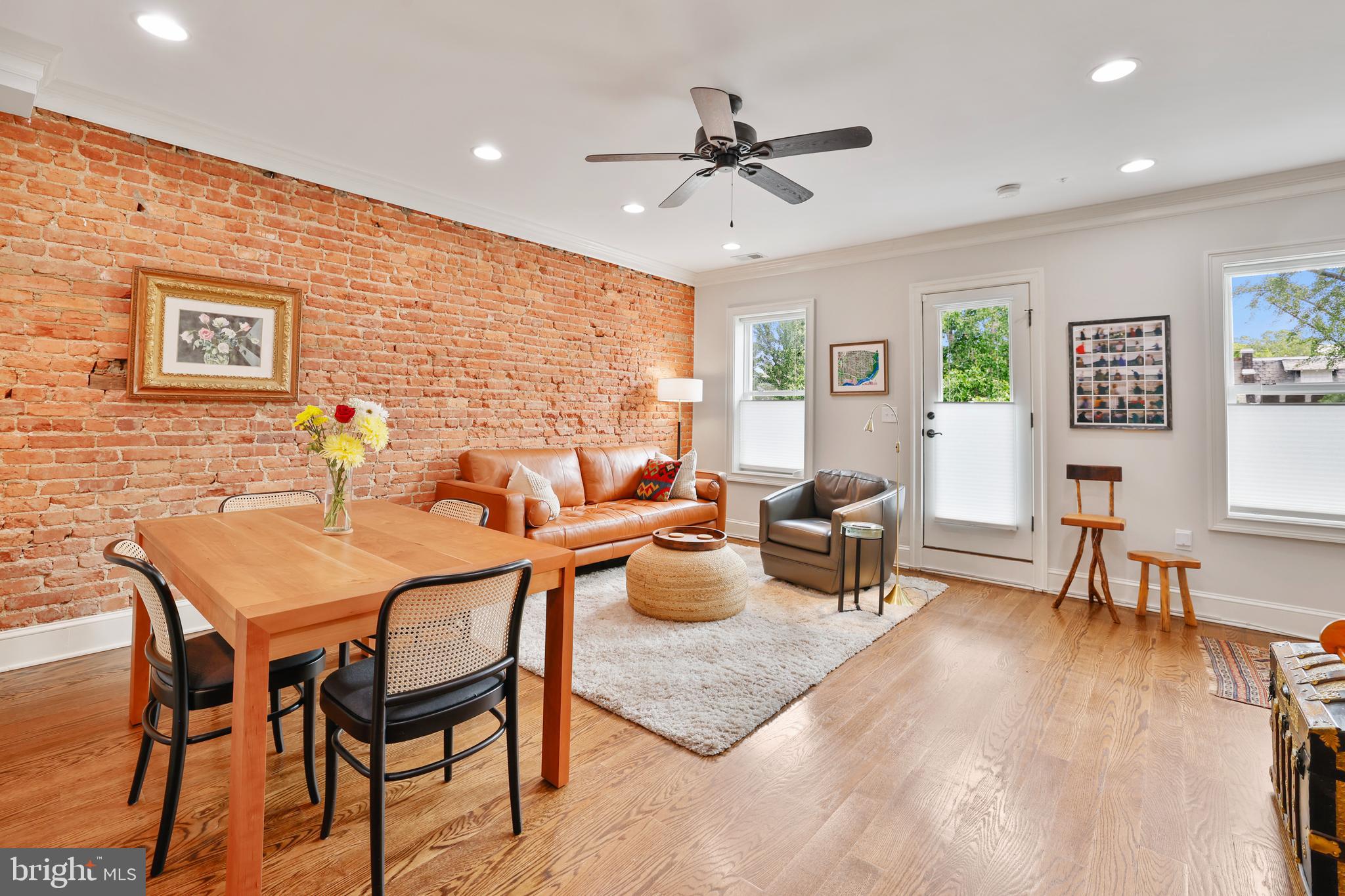 1732 BAY STREET SE 1