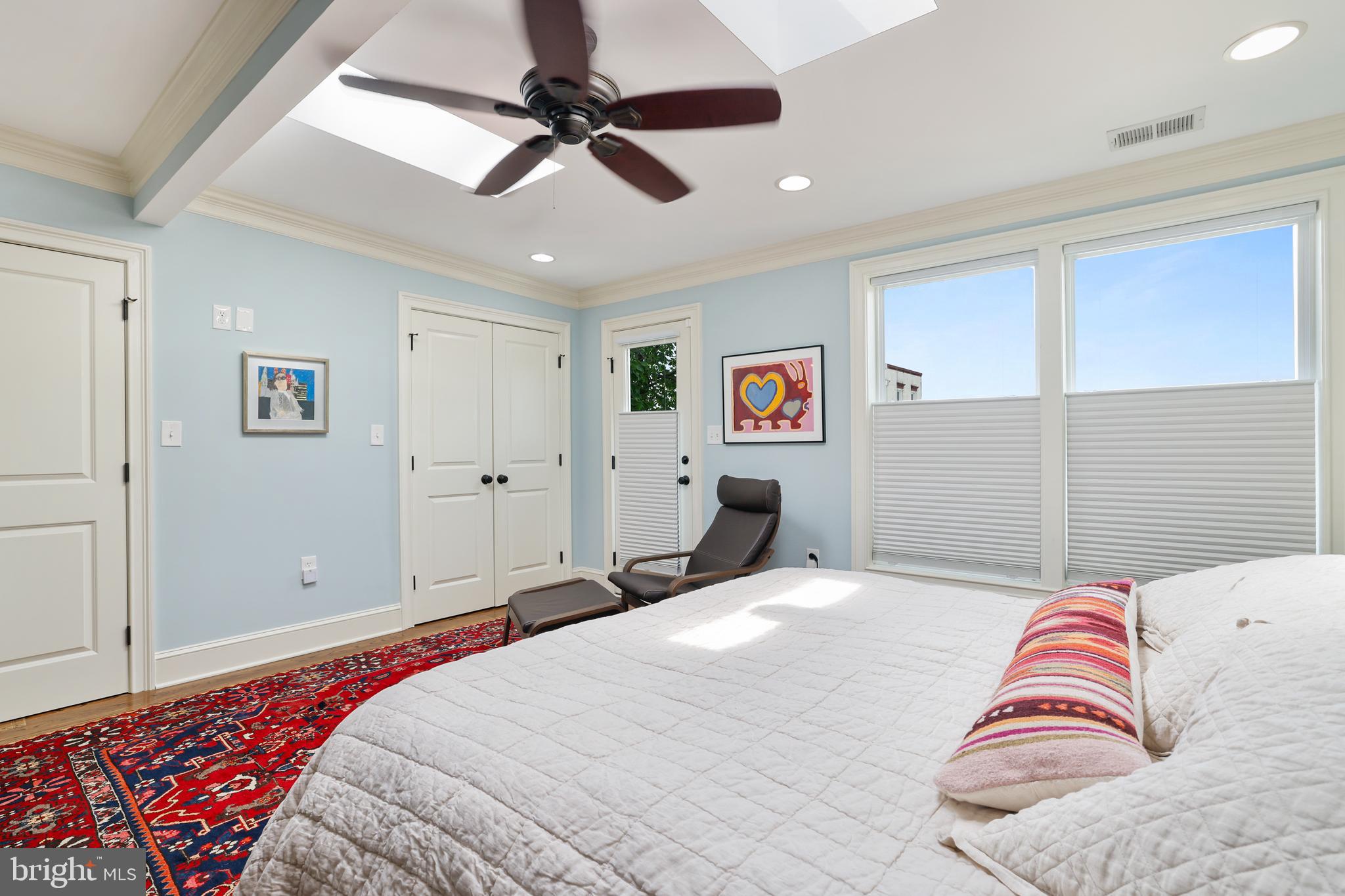 1732 BAY STREET SE 1