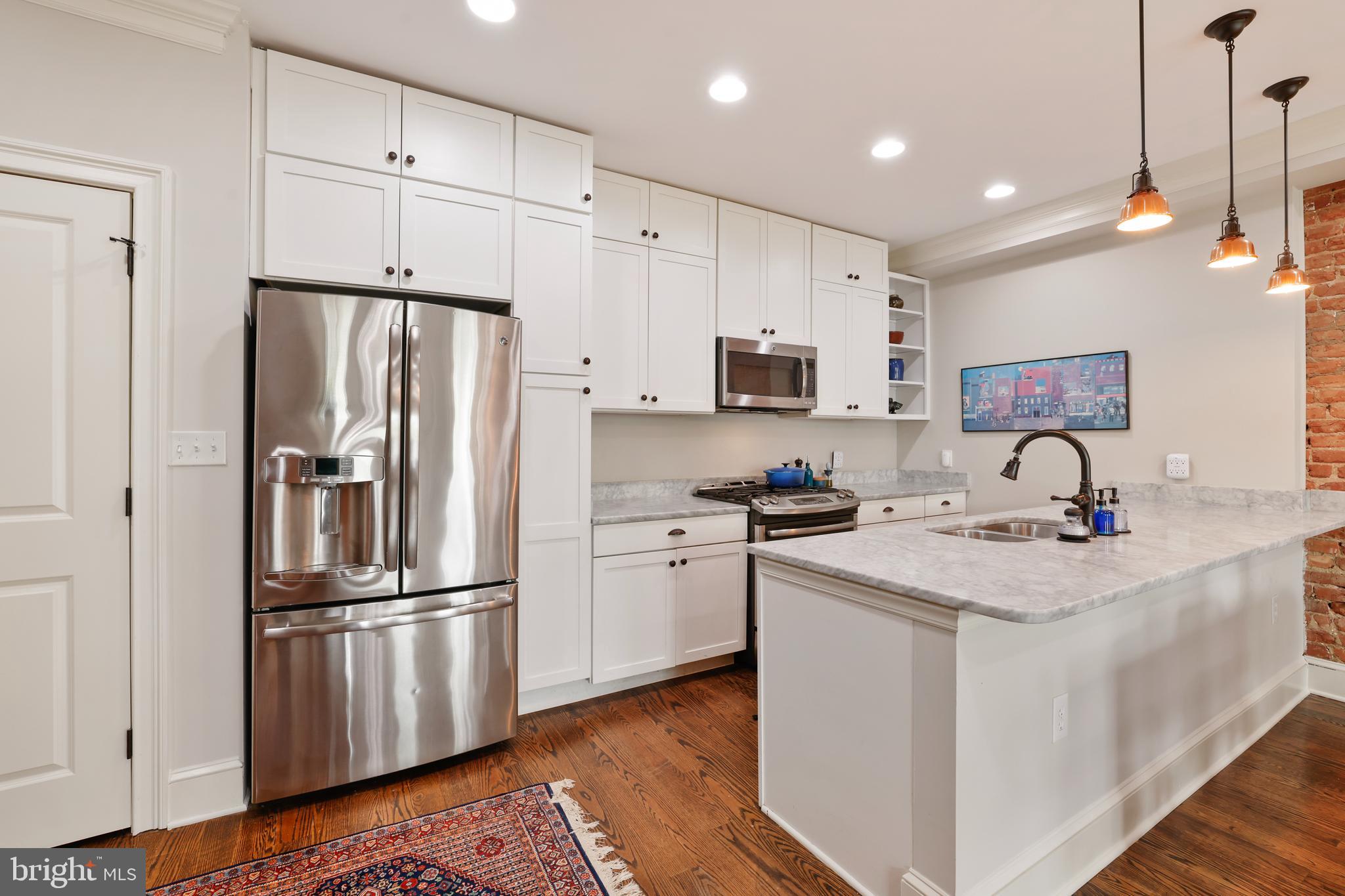 1732 BAY STREET SE 1