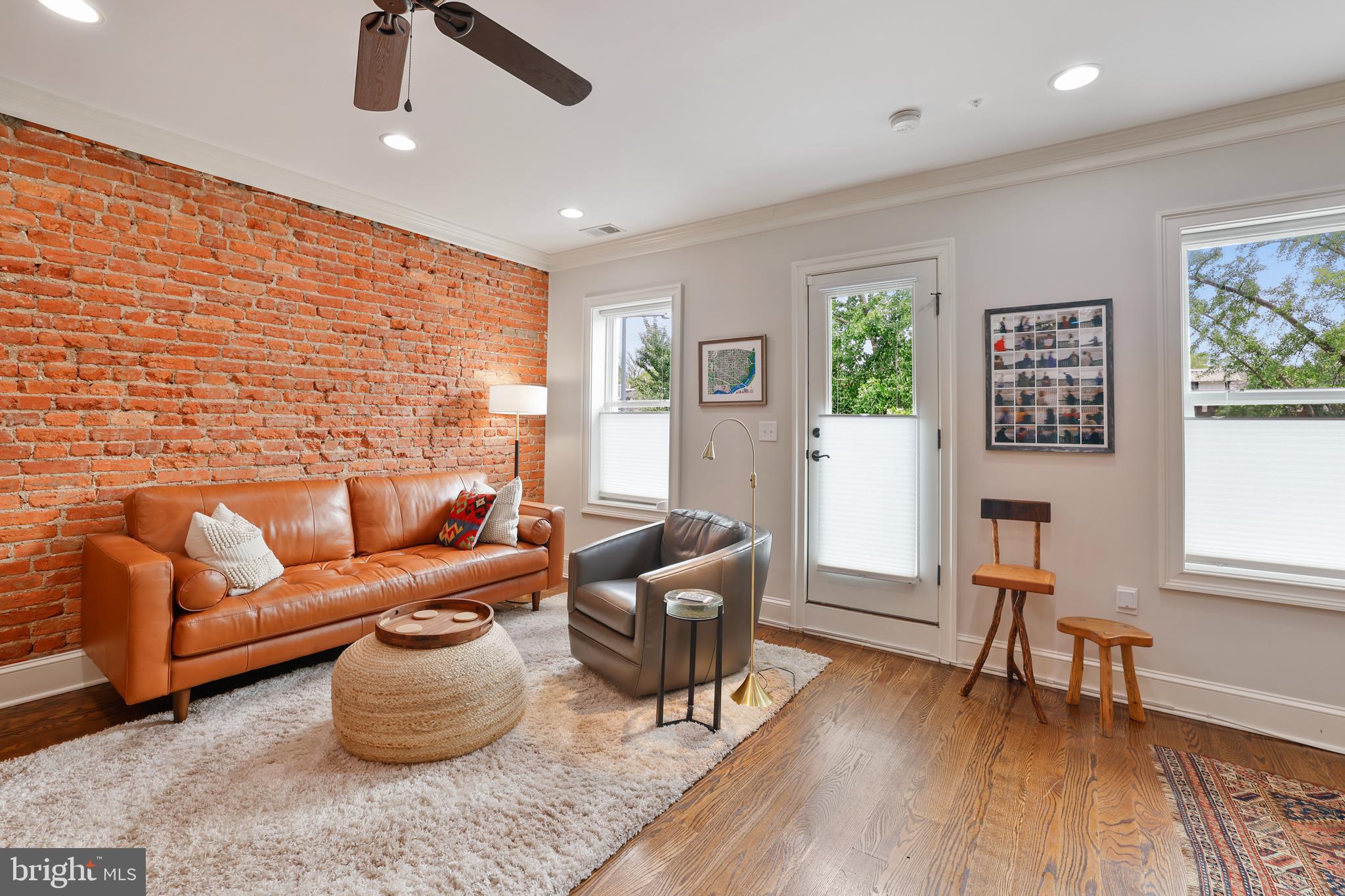 1732 BAY STREET SE 1