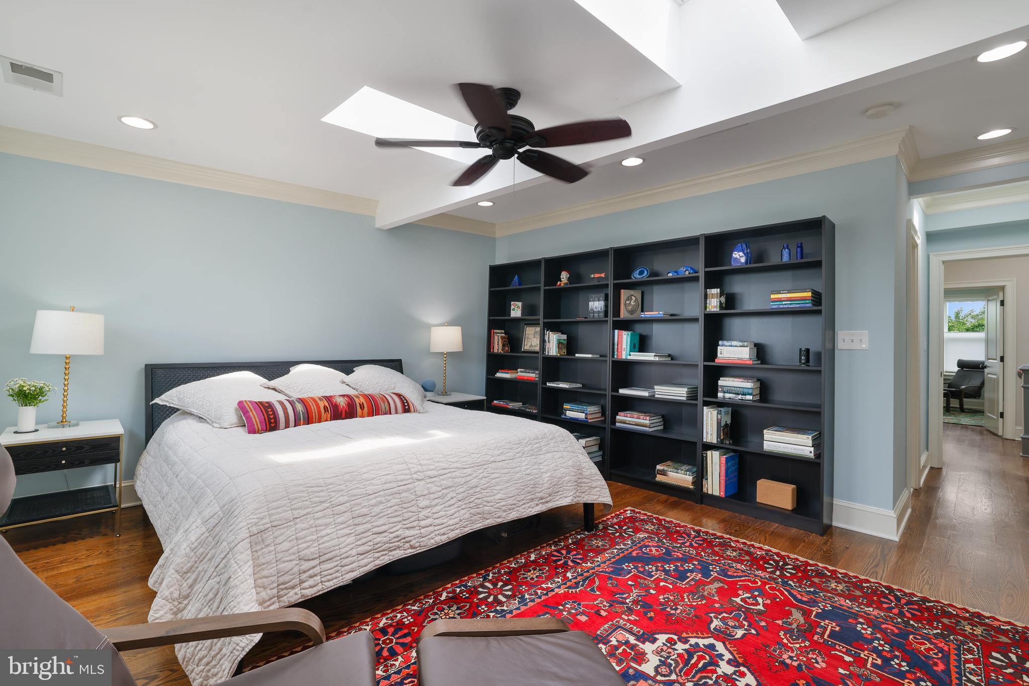 1732 BAY STREET SE 1