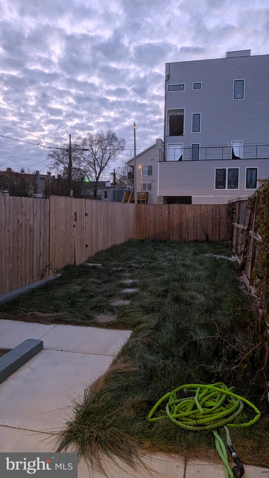 329 16TH STREET SE 1