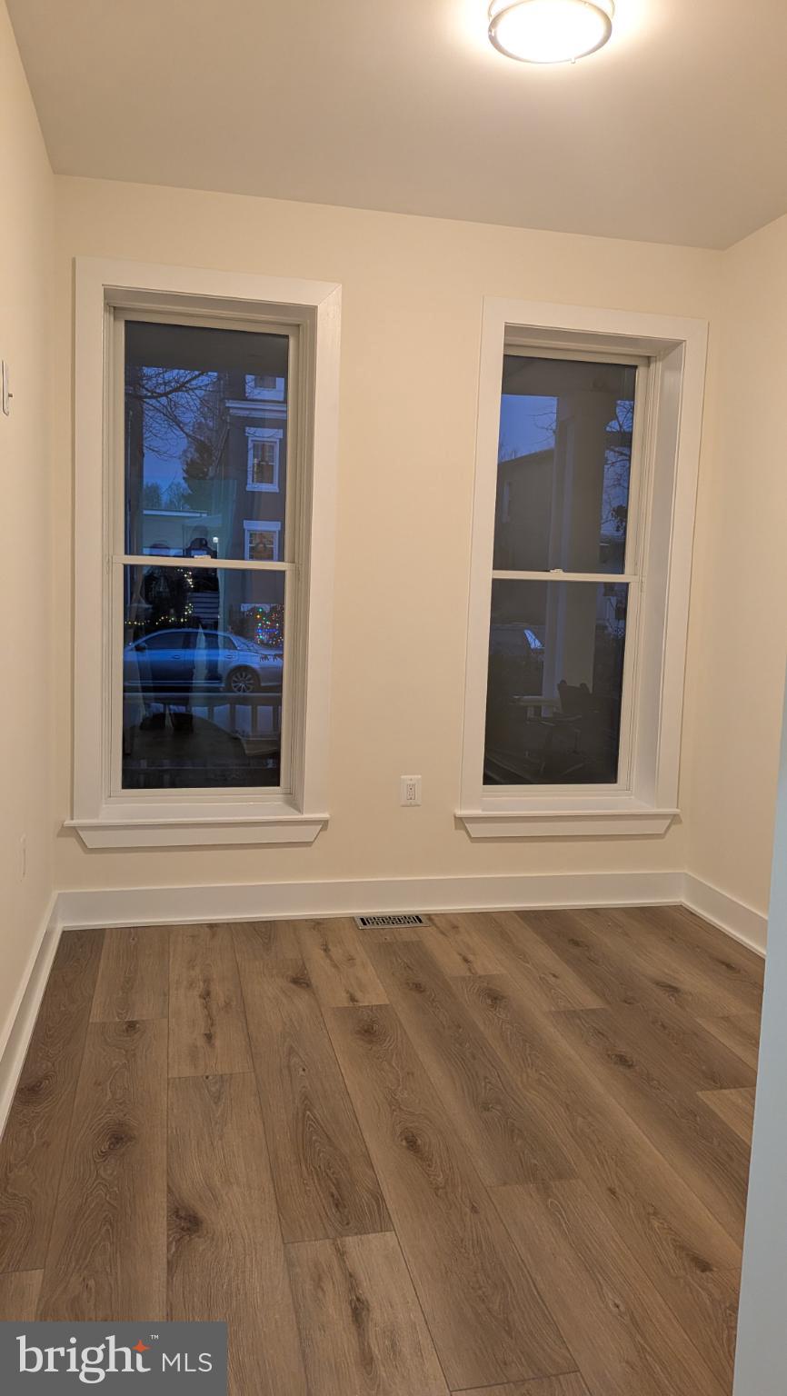 329 16TH STREET SE 1