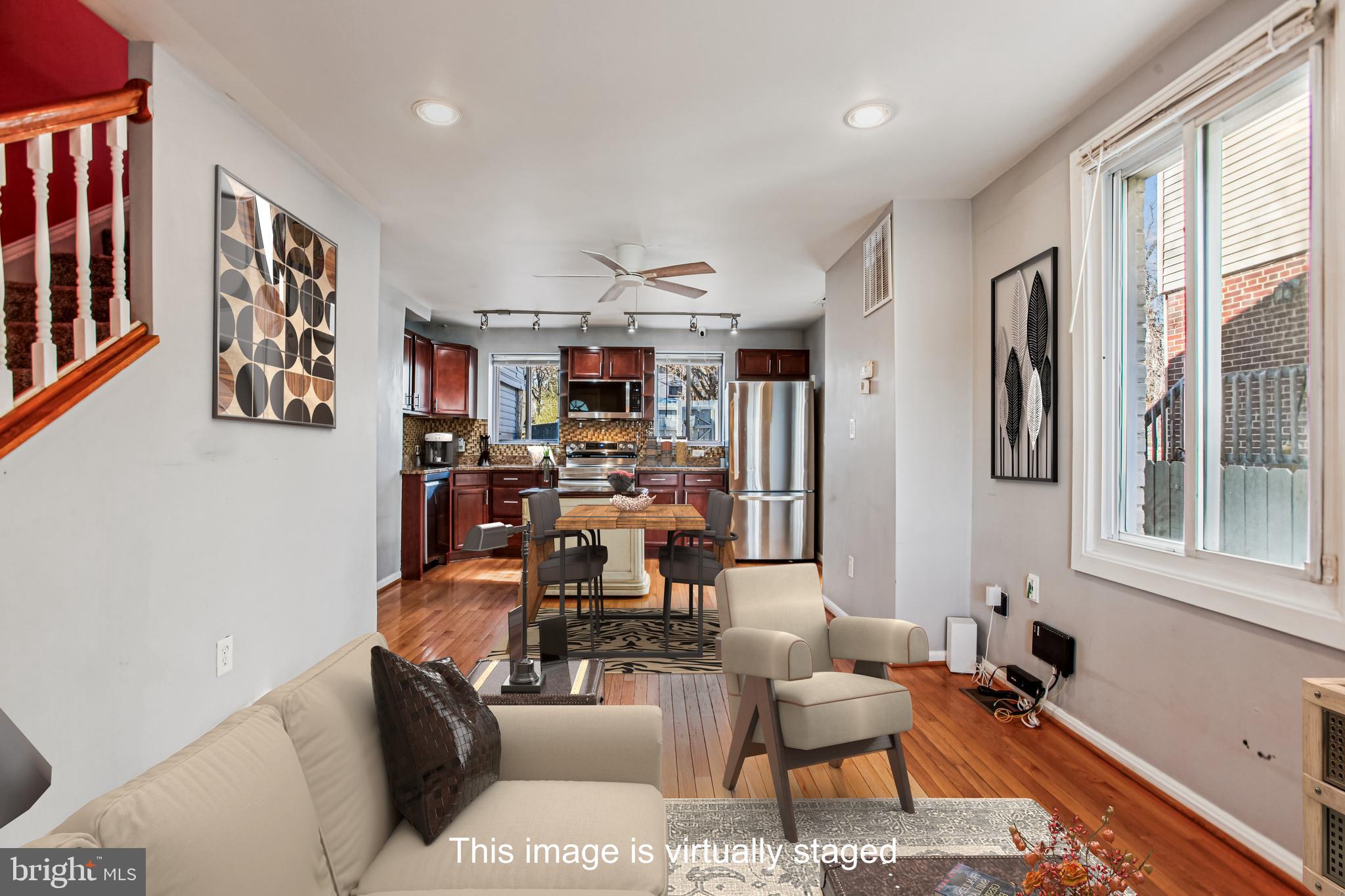 836 DIVISION AVENUE NE
