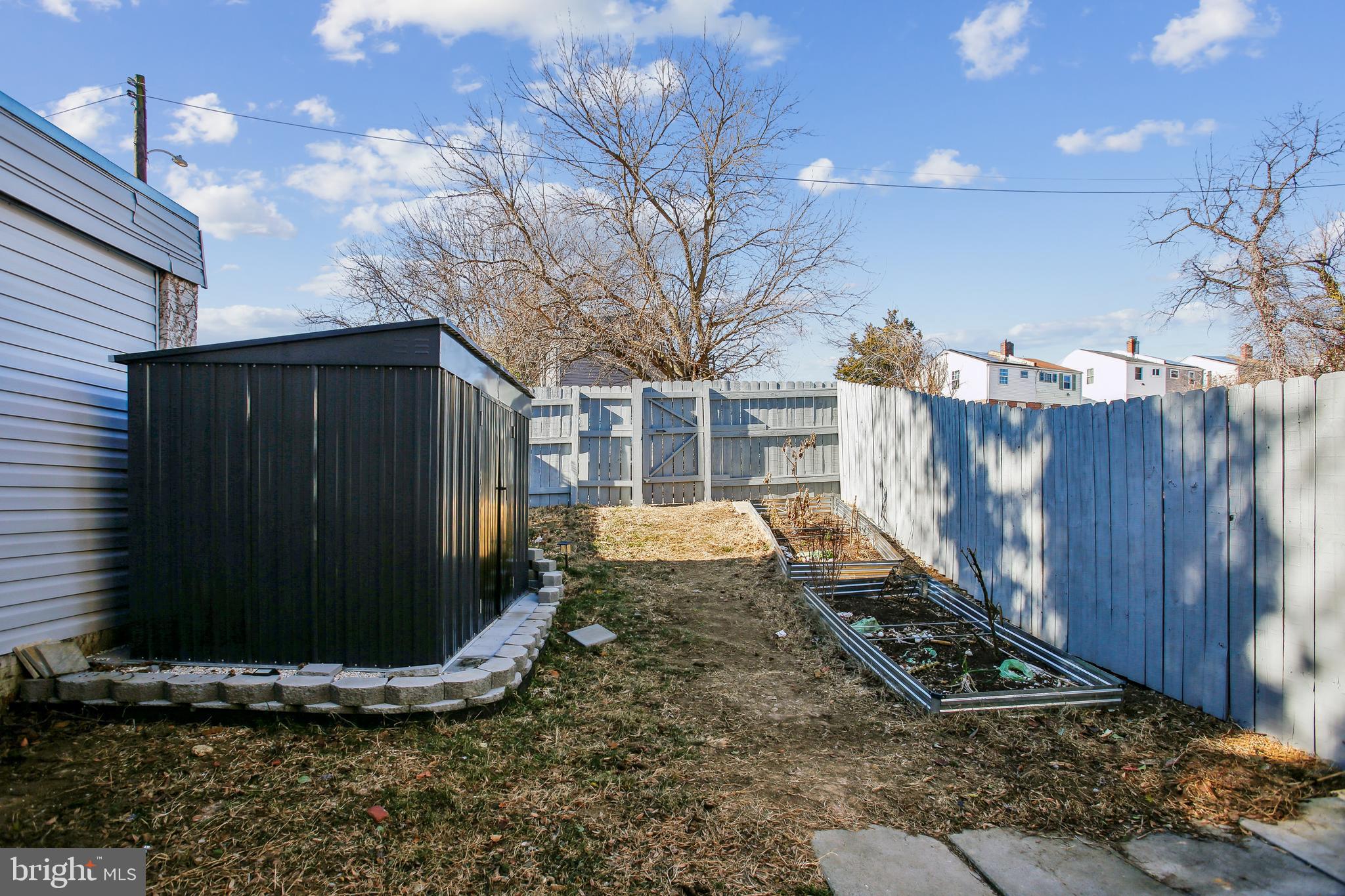 836 DIVISION AVENUE NE