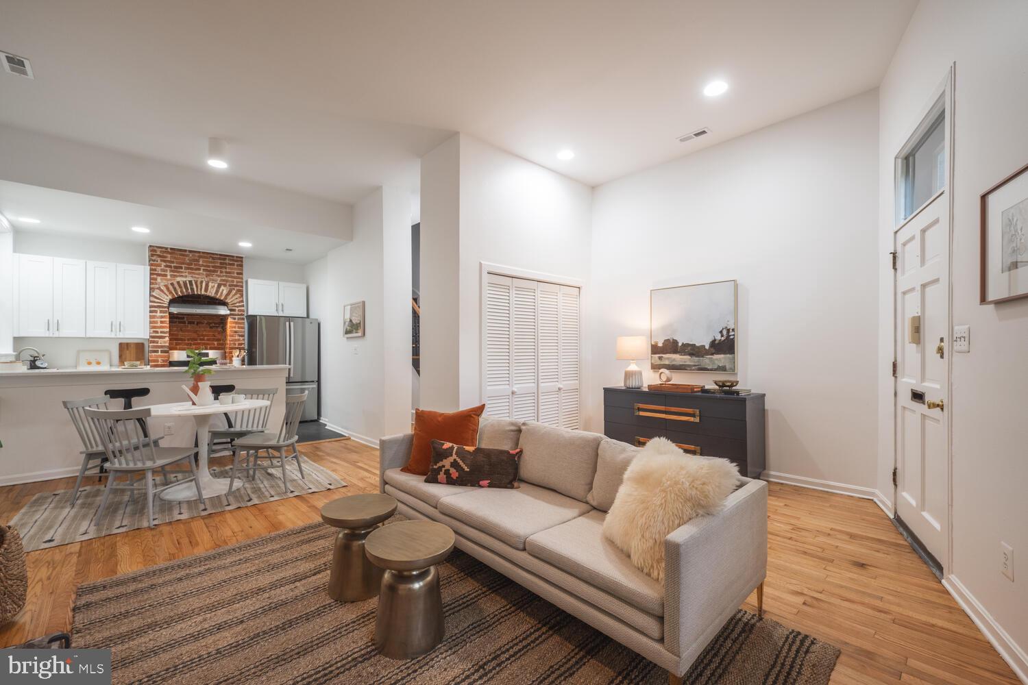 1101 SOUTH CAROLINA AVENUE SE B