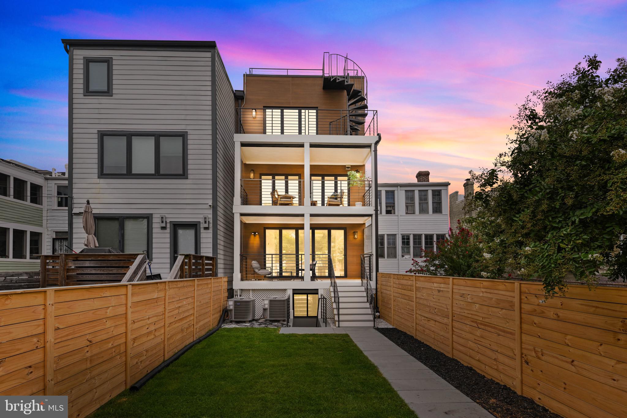 515 KENTUCKY AVENUE SE