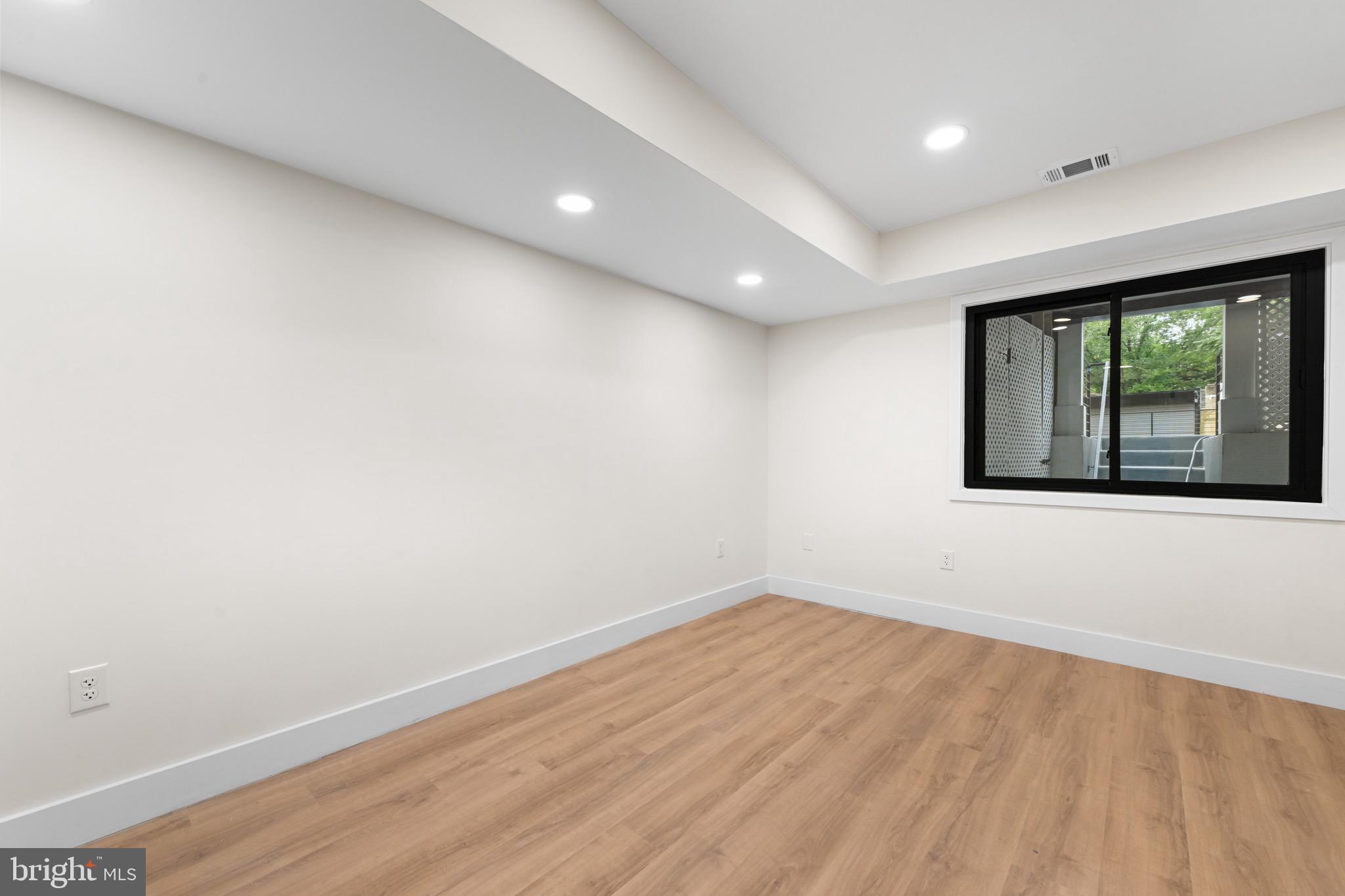 515 KENTUCKY AVENUE SE