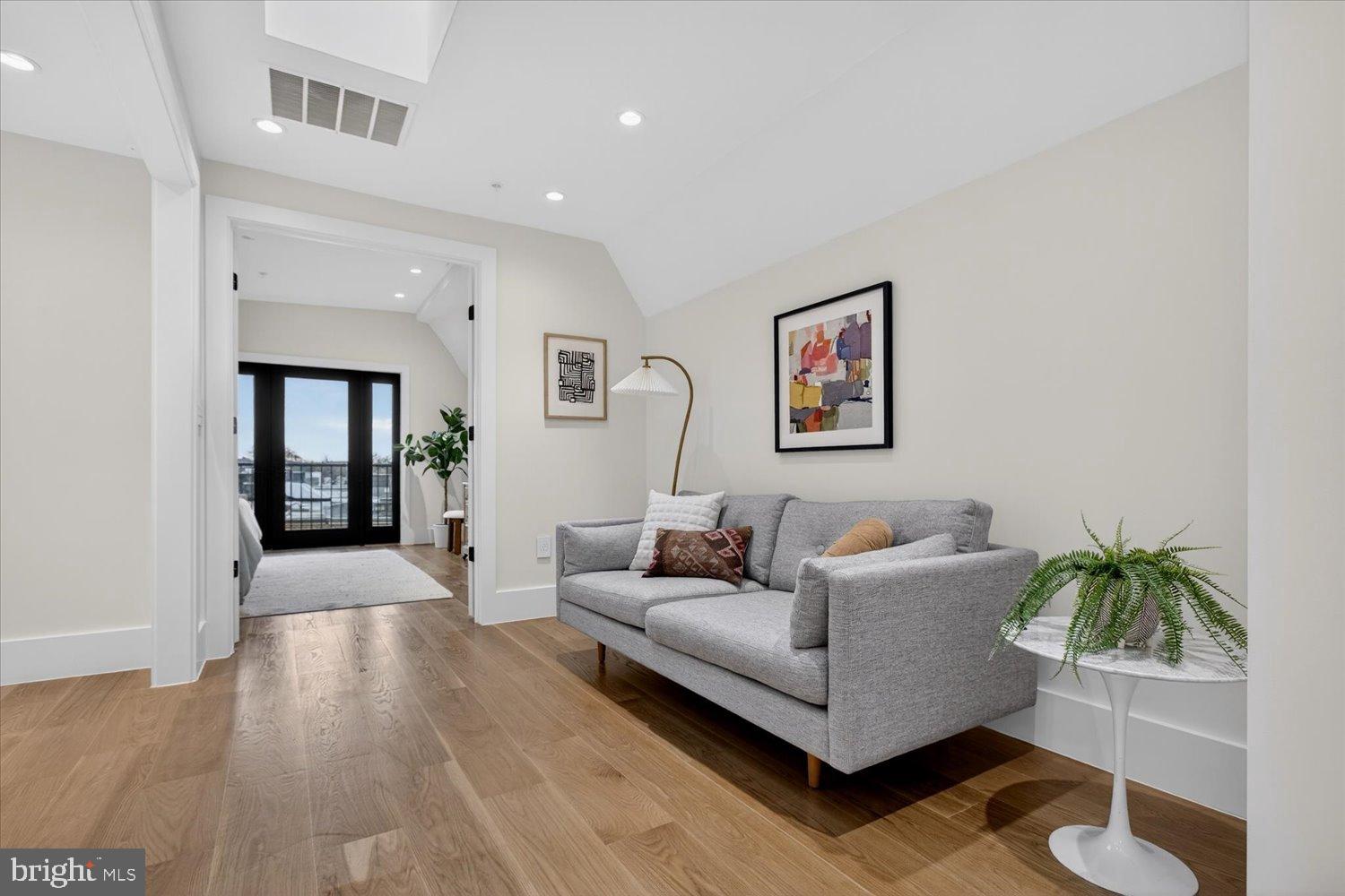 629 SOUTH CAROLINA AVENUE SE