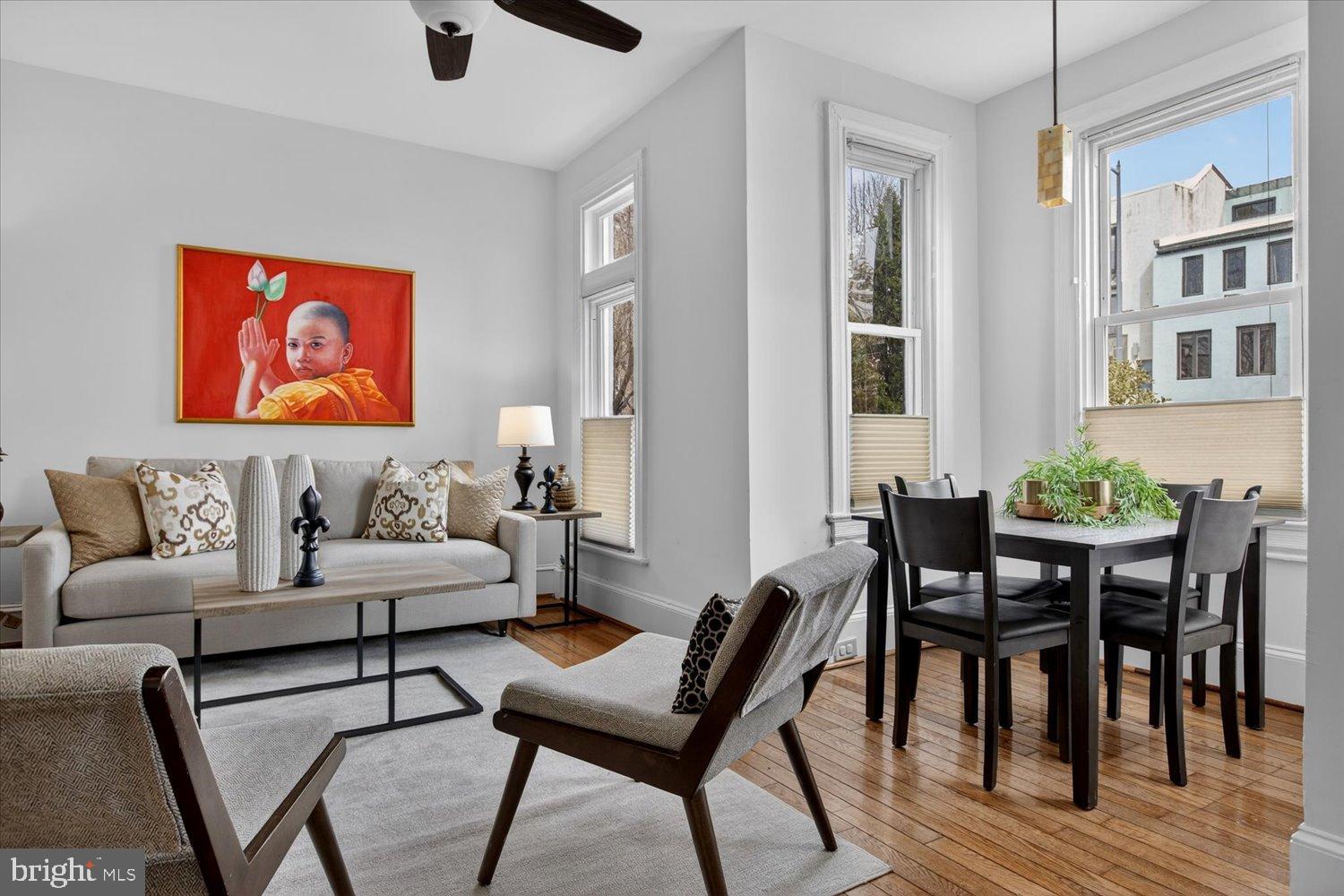 911 INDEPENDENCE AVENUE SE