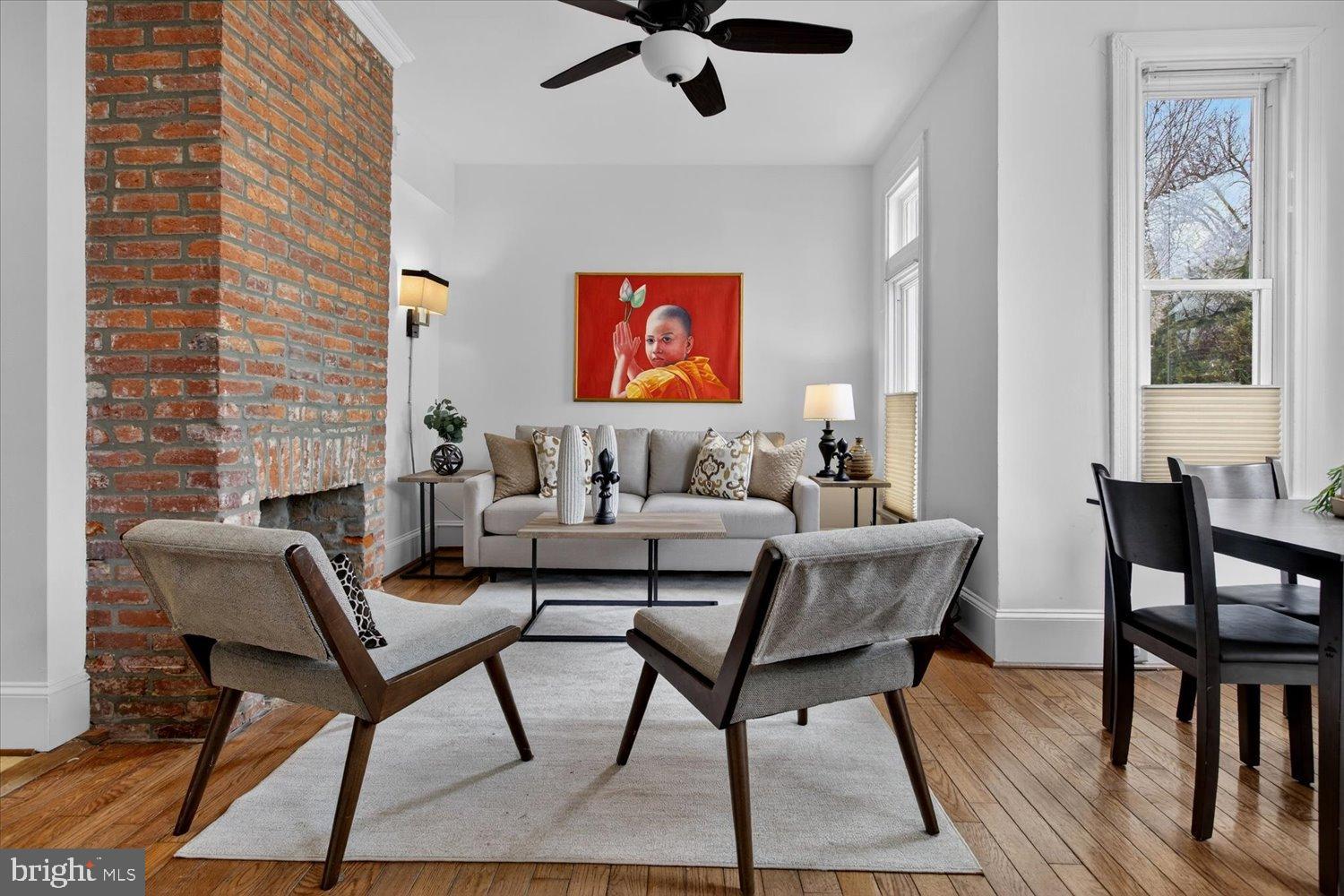 911 INDEPENDENCE AVENUE SE