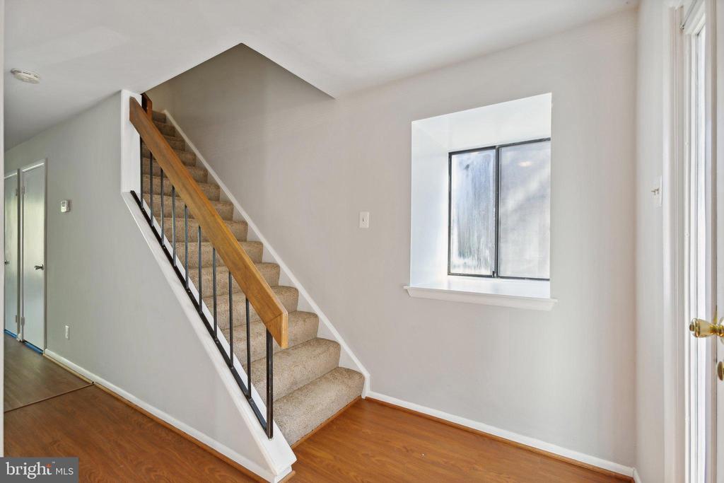 3115 HAWTHORNE DRIVE NE 3115
