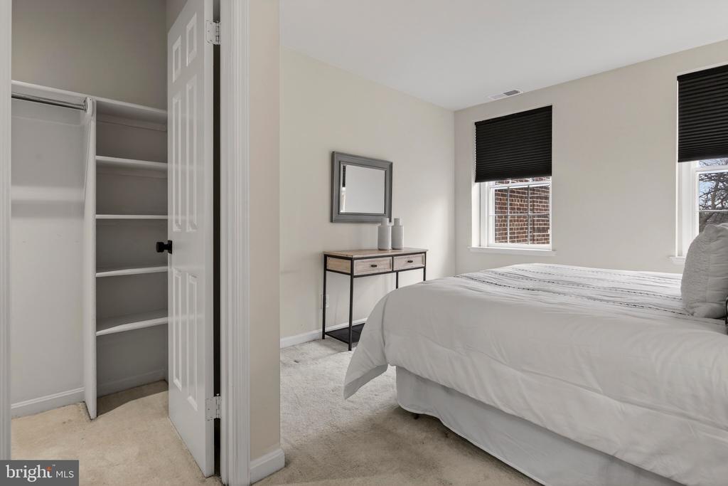 3820 39TH STREET NW F120