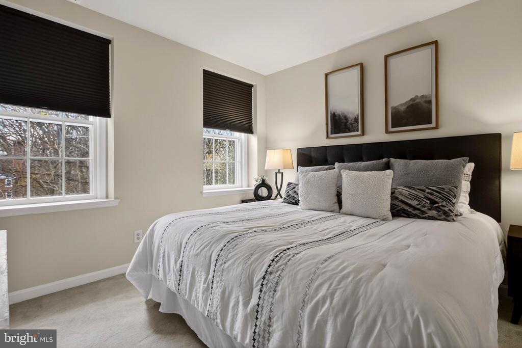 3820 39TH STREET NW F120