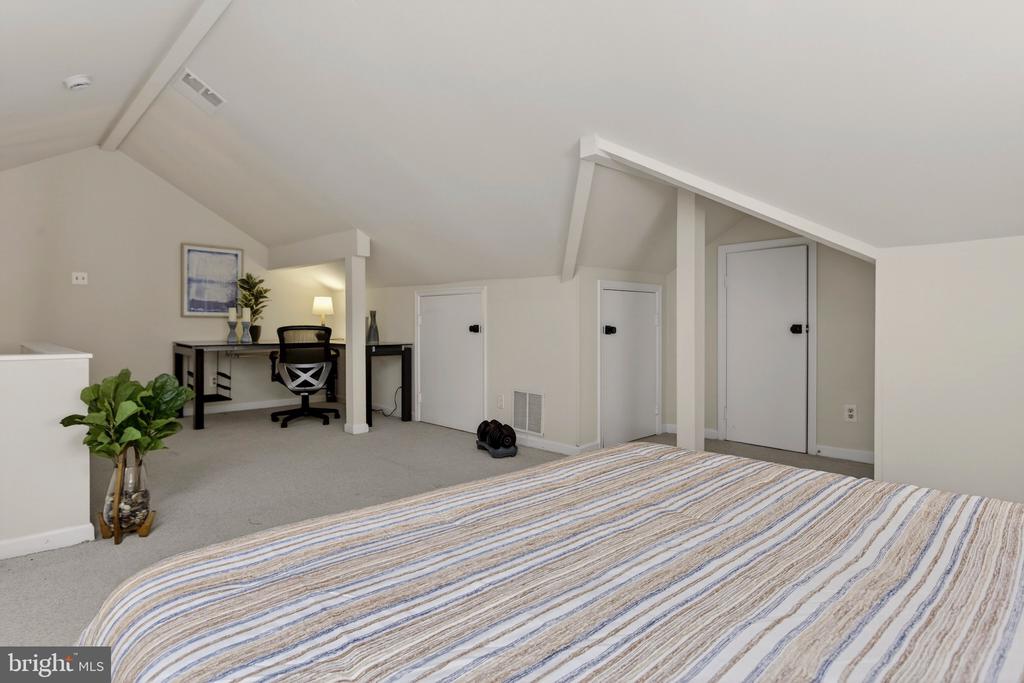 3820 39TH STREET NW F120