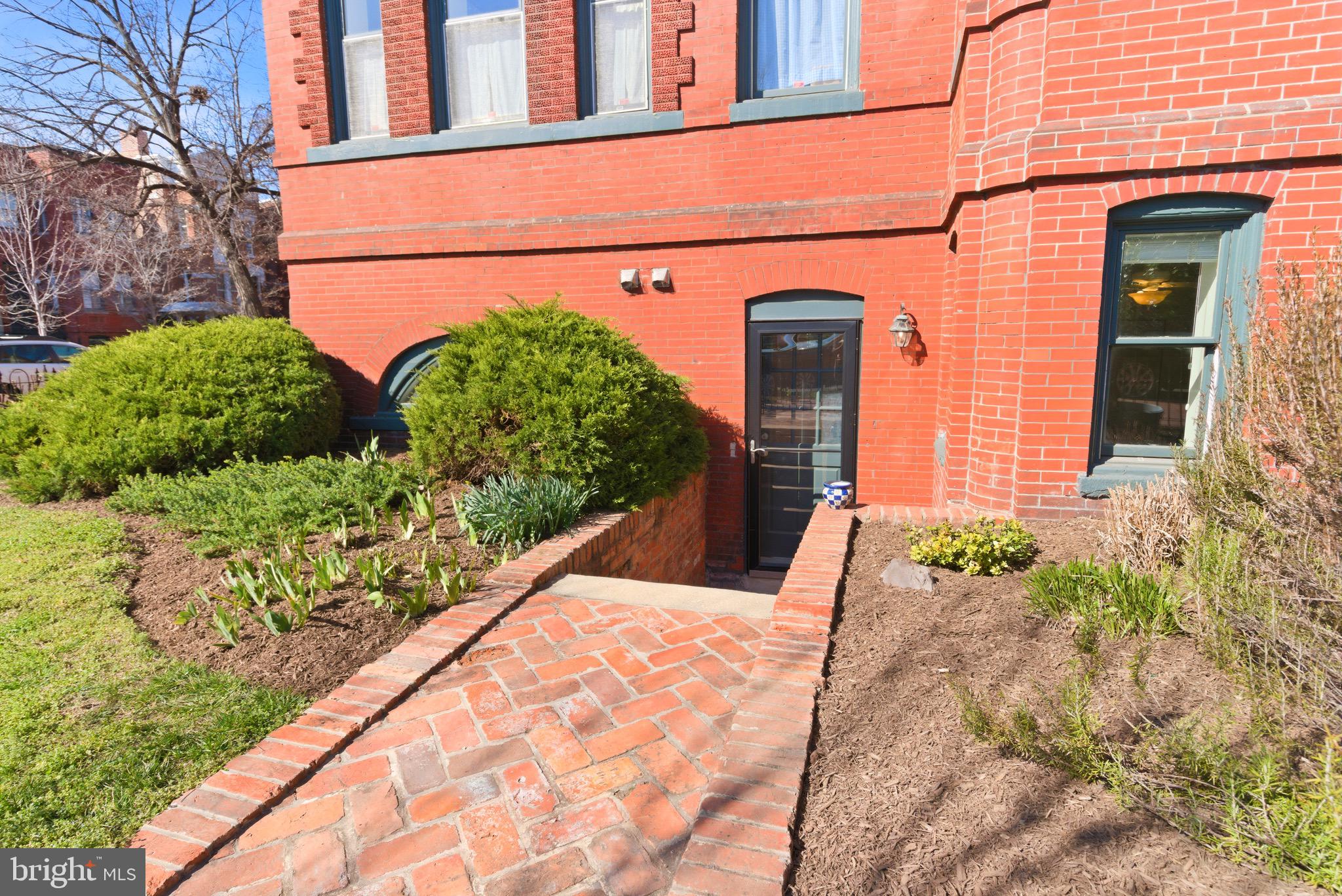 226 5TH STREET SE 102