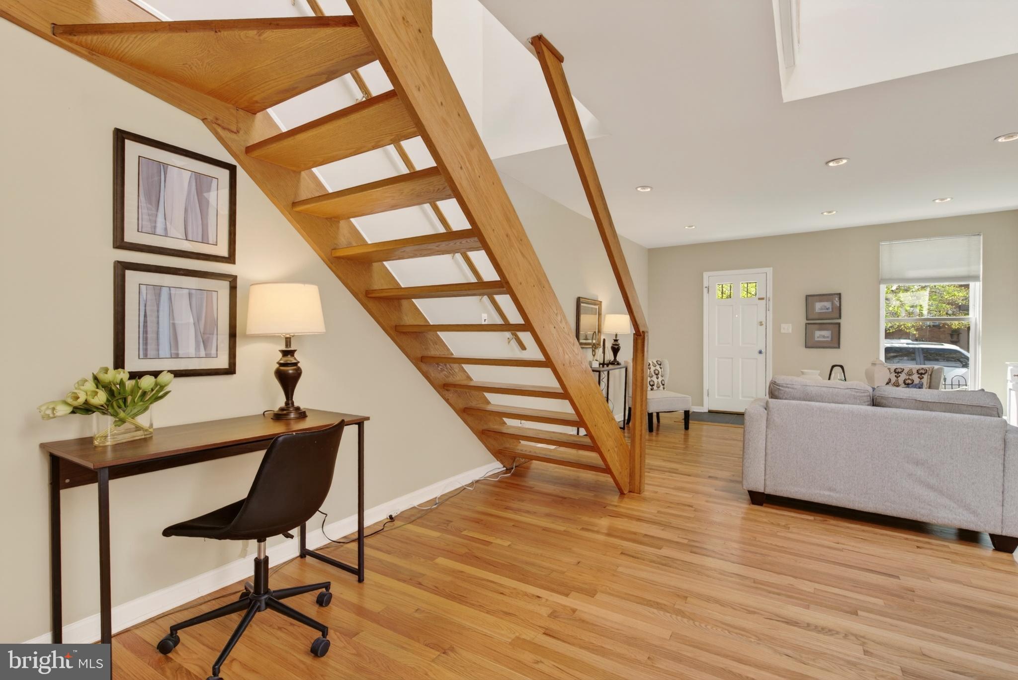 110 6TH STREET SE