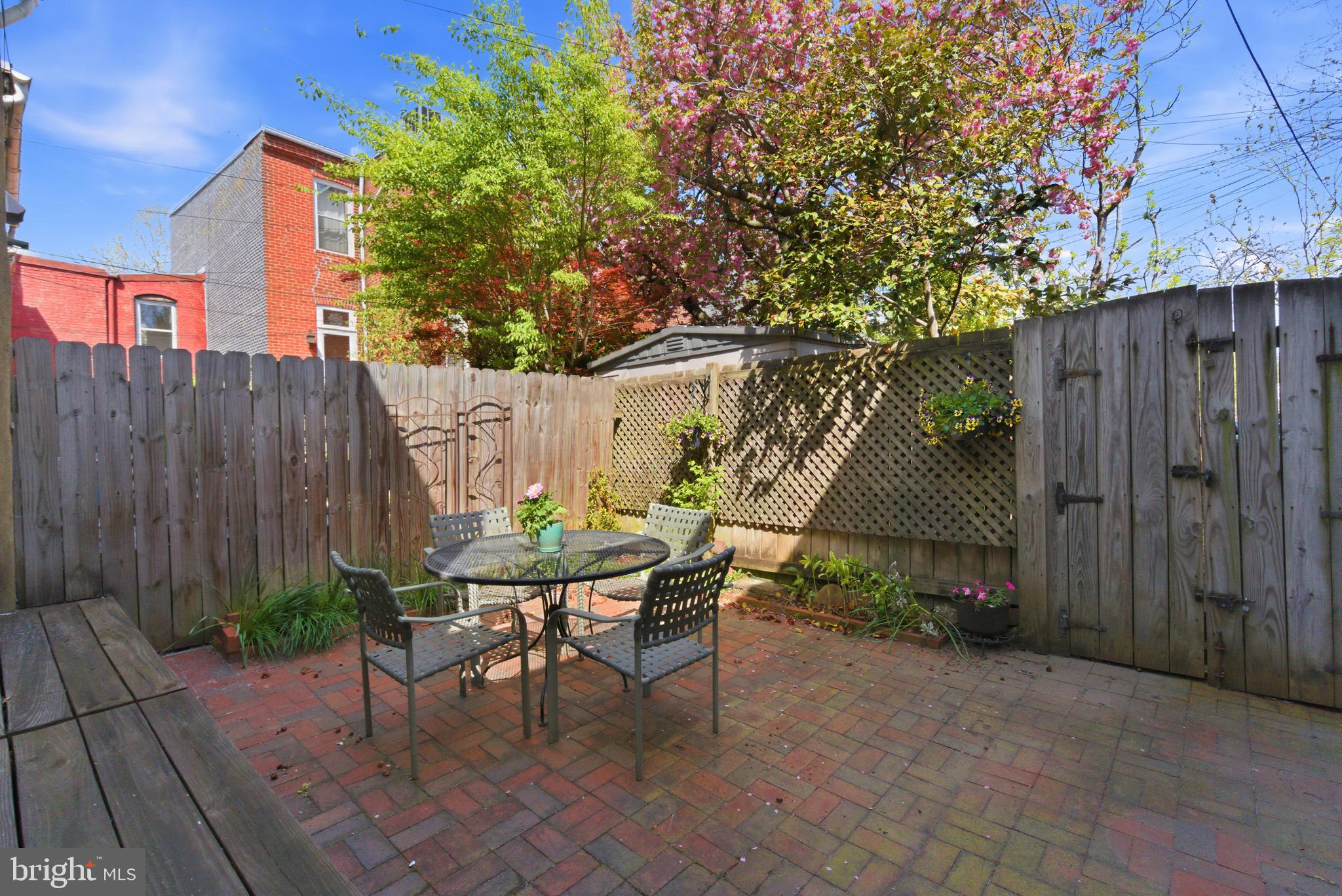 110 6TH STREET SE
