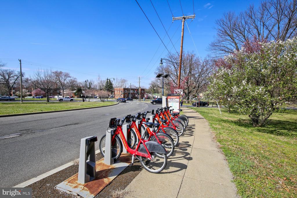 3922 Q STREET SE