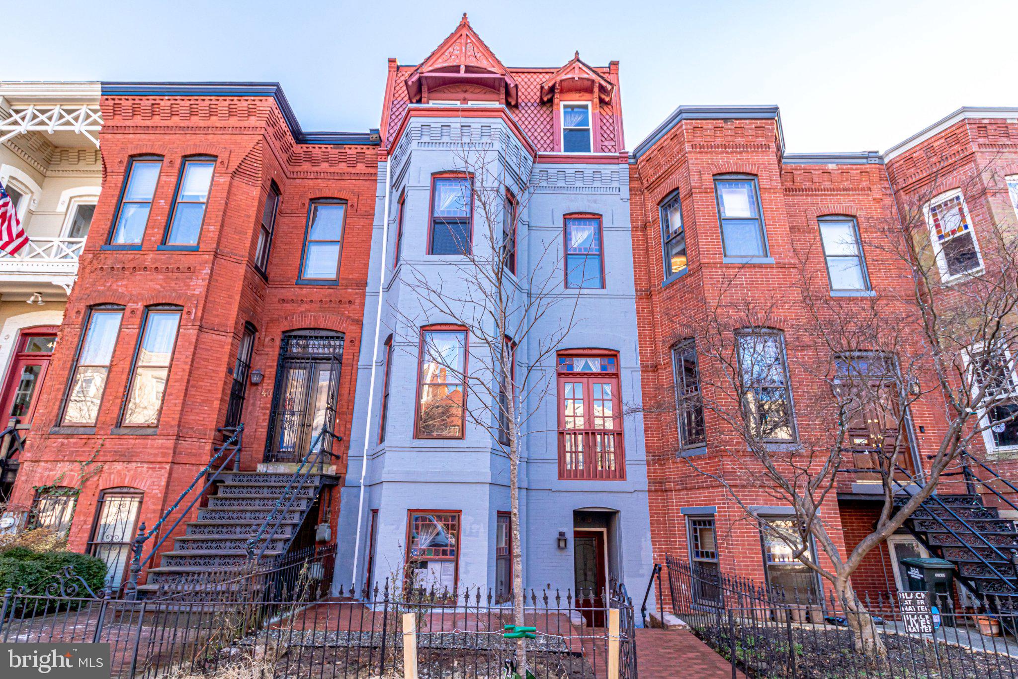 409 CONSTITUTION AVENUE NE