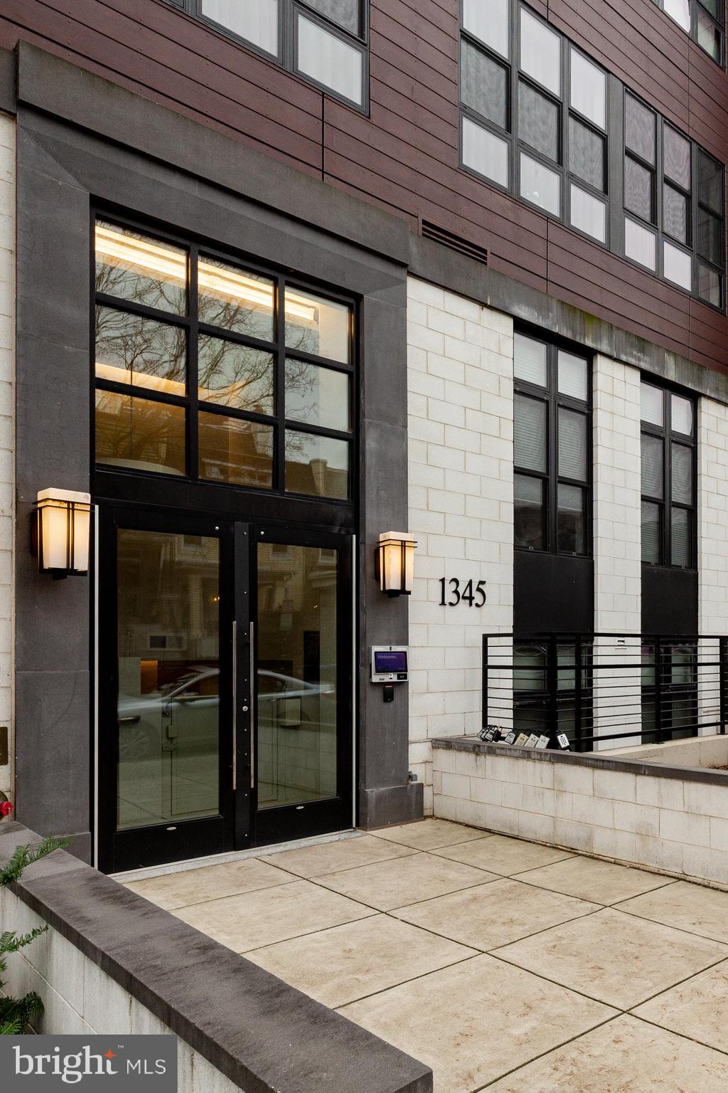 1345 K STREET SE 407