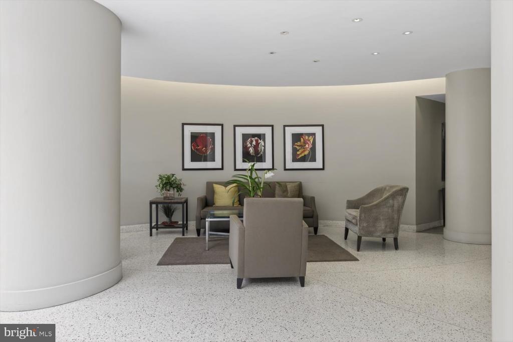 4101 CATHEDRAL AVENUE NW 801