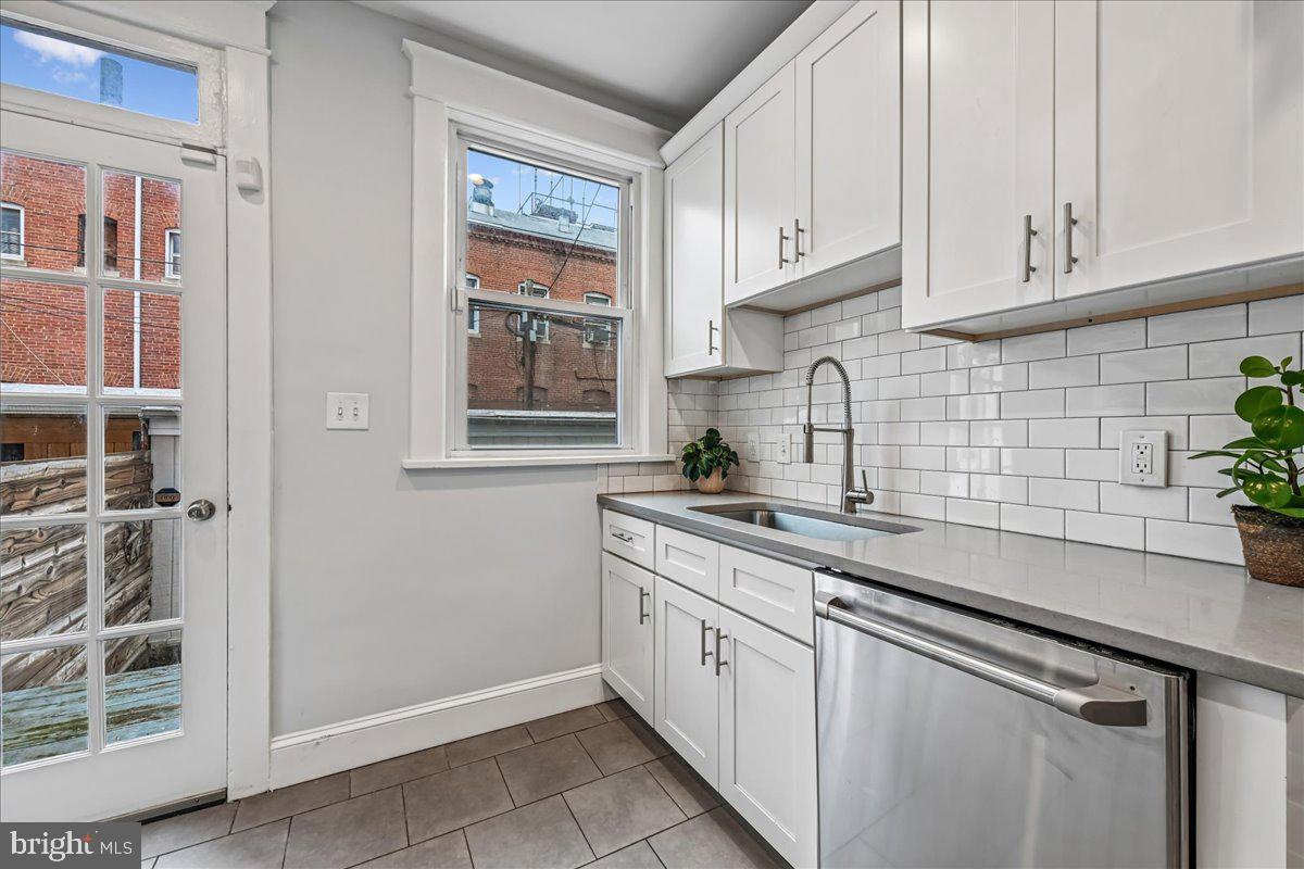 1328 G STREET SE