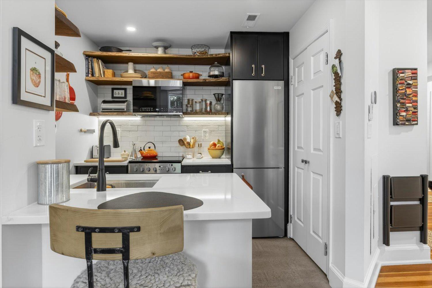 410 5TH STREET NE 1
